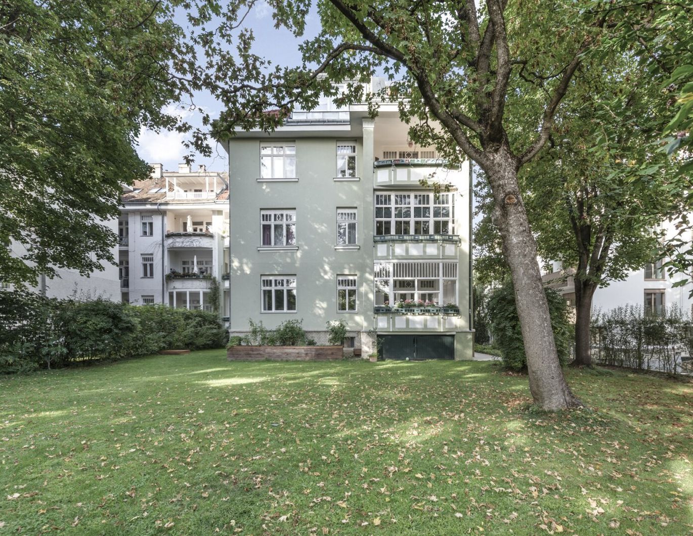 Repräsentative Altbauwohnung in bester Lage von Hietzing