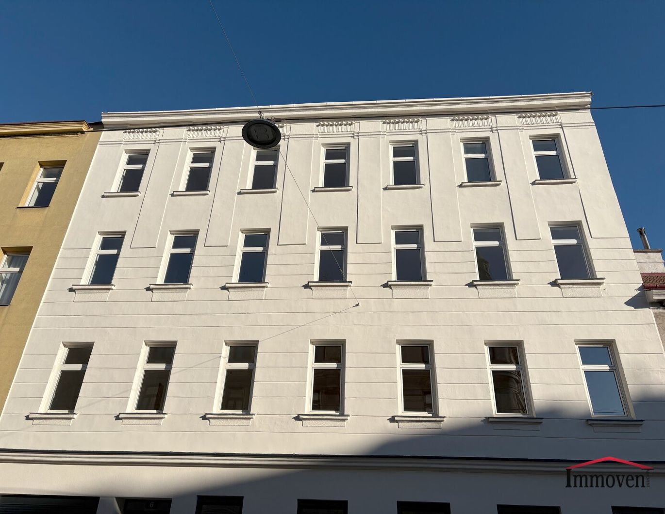 ZINSHAUS in 1140 Wien - befristet für 10 Jahre vermietet, mit einer derzeitigen Jahresnettomieteinnahme von € 83.400,00 - eine lukrative Investition!