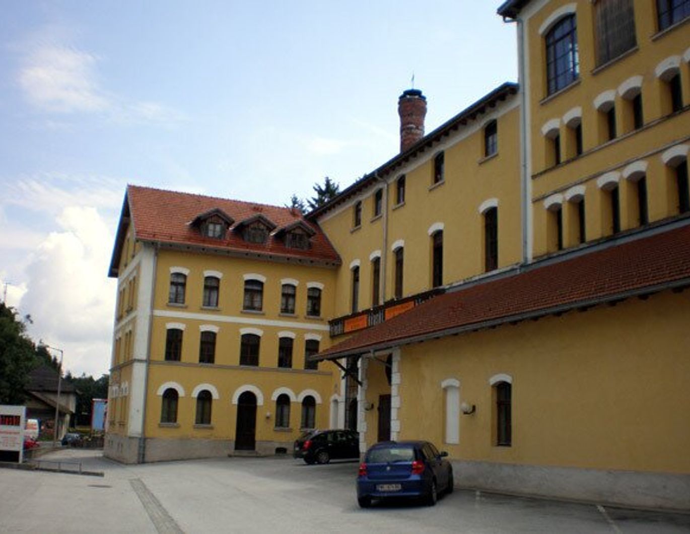 Großzügige Wohnung in ehemaliger Stiftsbrauerei im Dachgeschoß