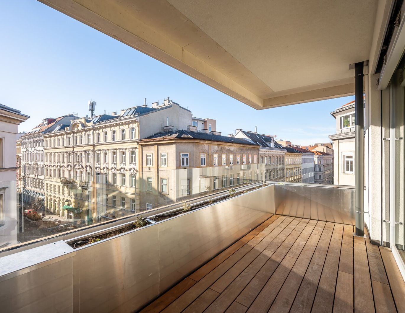++MOLLARD 50++ hochwertige 2-Zimmer-Wohnung mitten im Herzen der Stadt (2/11)