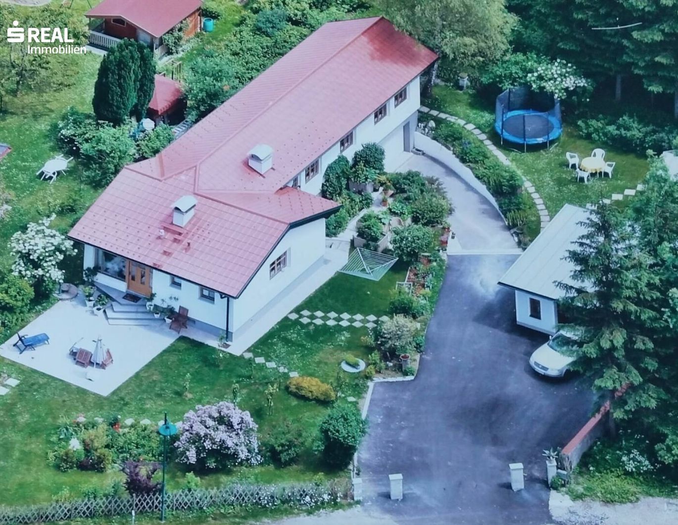 Traumhaftes Wohnen im Waldviertel: Modernisiertes Haus mit tollem Garten in Randlage