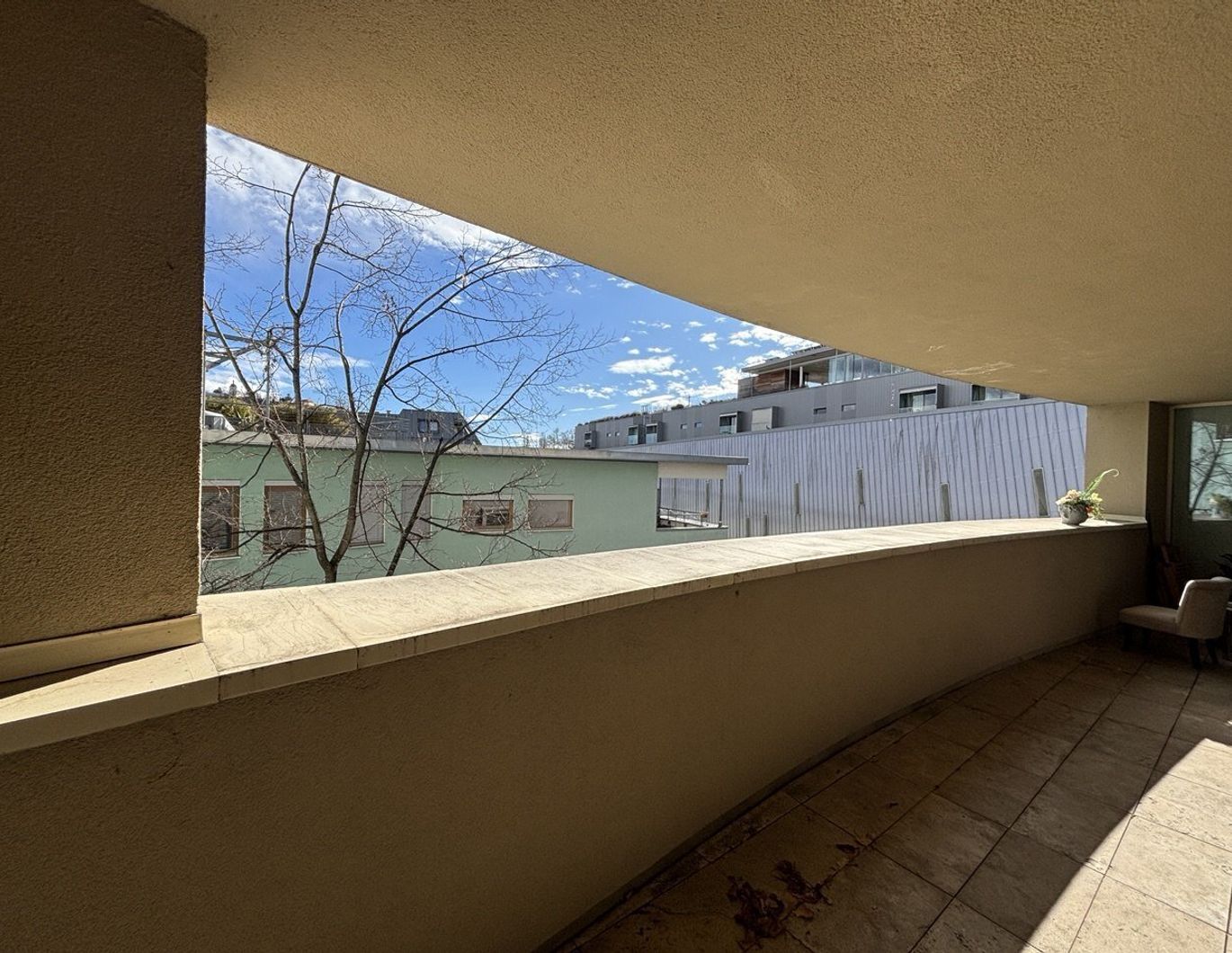 Zentrale 4-Zimmer-Wohnung mit Terrasse in Nähe des Lendplatzes