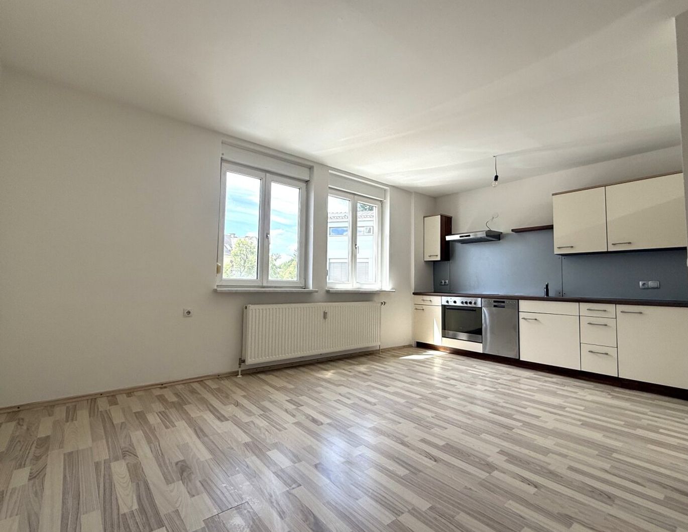 Helle 2-Zimmer Wohnung mit Parkplatz und Garten, in Seiersberg-Pirka!