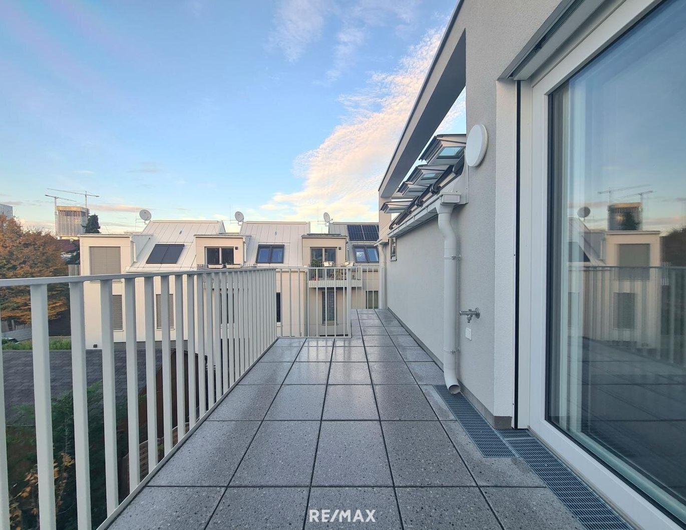 Moderne Eleganz an der Alten Donau - Durchdachte 2-Zimmer-Dachgeschosswohnung