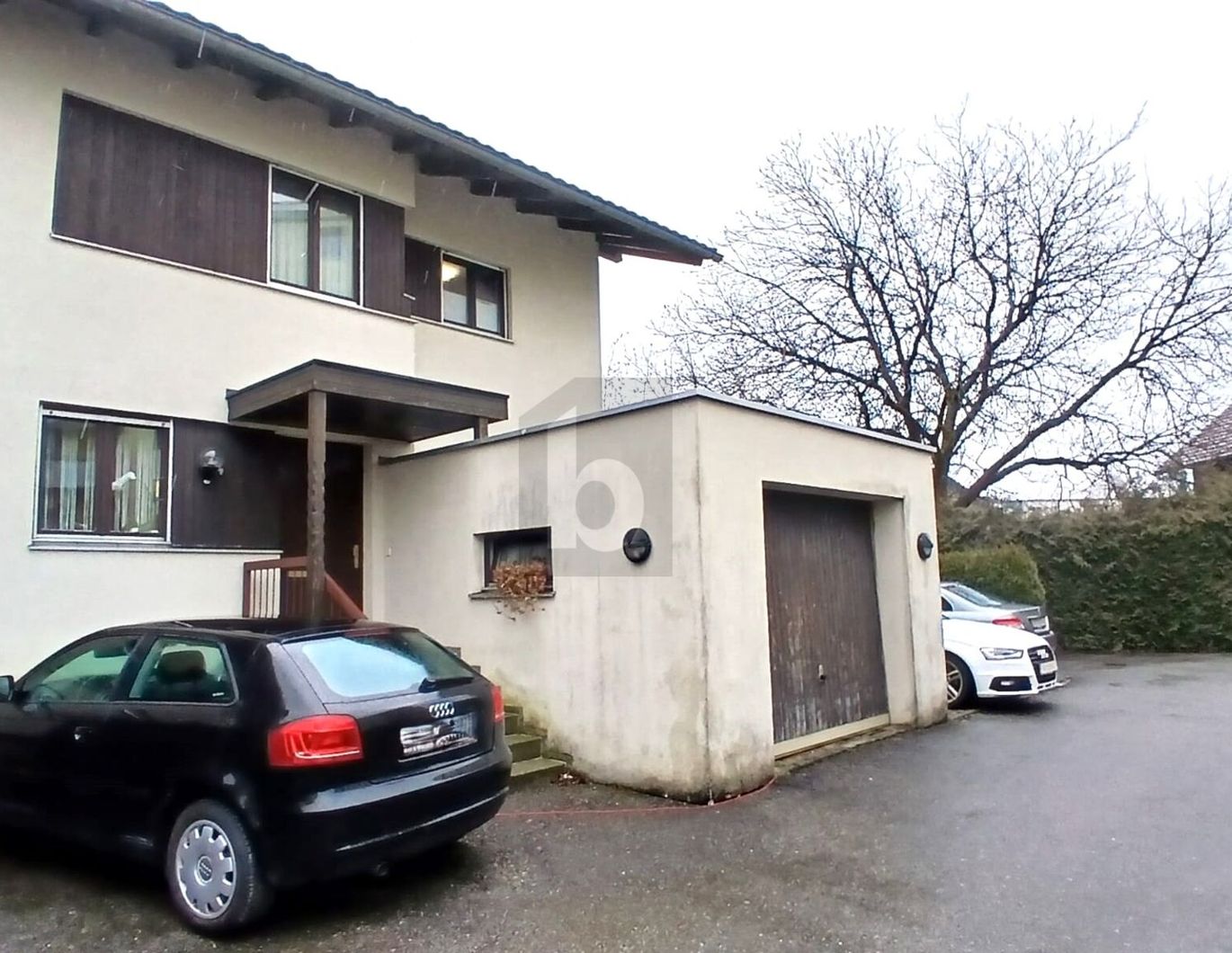 FAMILIENFREUNDLICH MIT GARTEN UND VIEL PLATZ