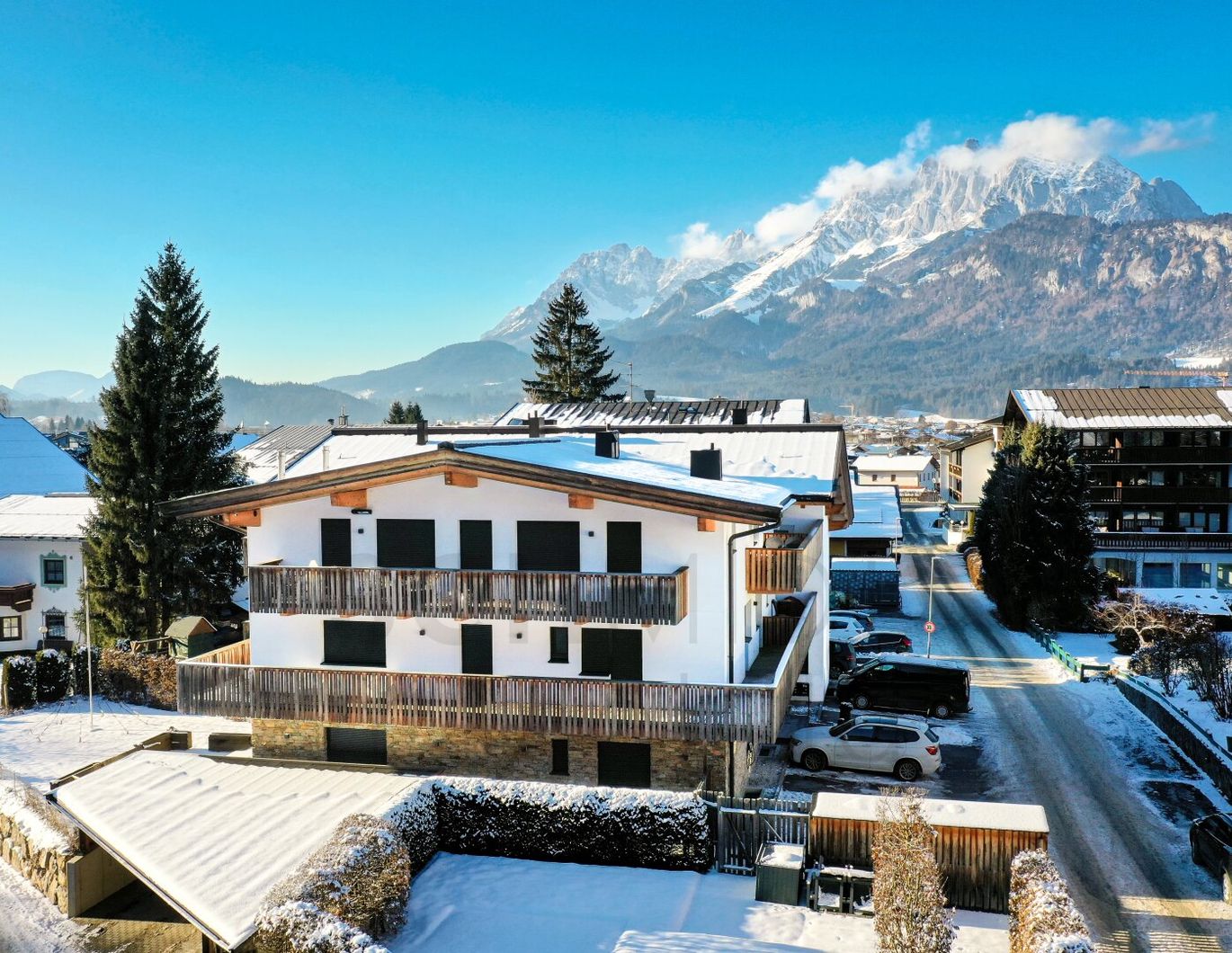Leben mit Komfort & Aussicht - Exklusive Wohnung in Pistennähe [Ski In / Ski Out]