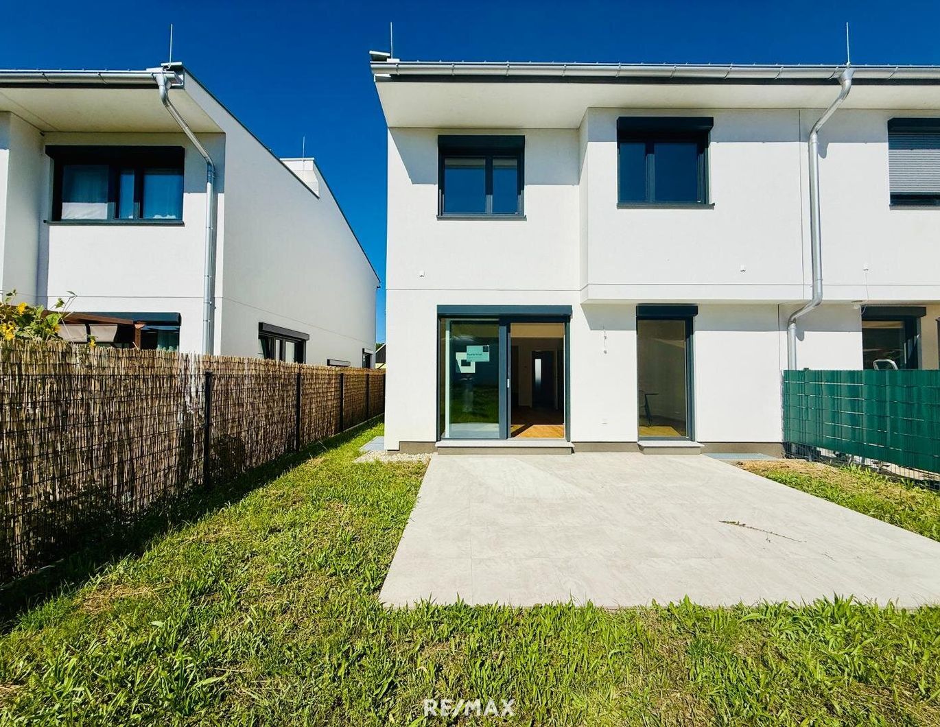 Bezugsfertige Doppelhaushälfte in Hirschstetten