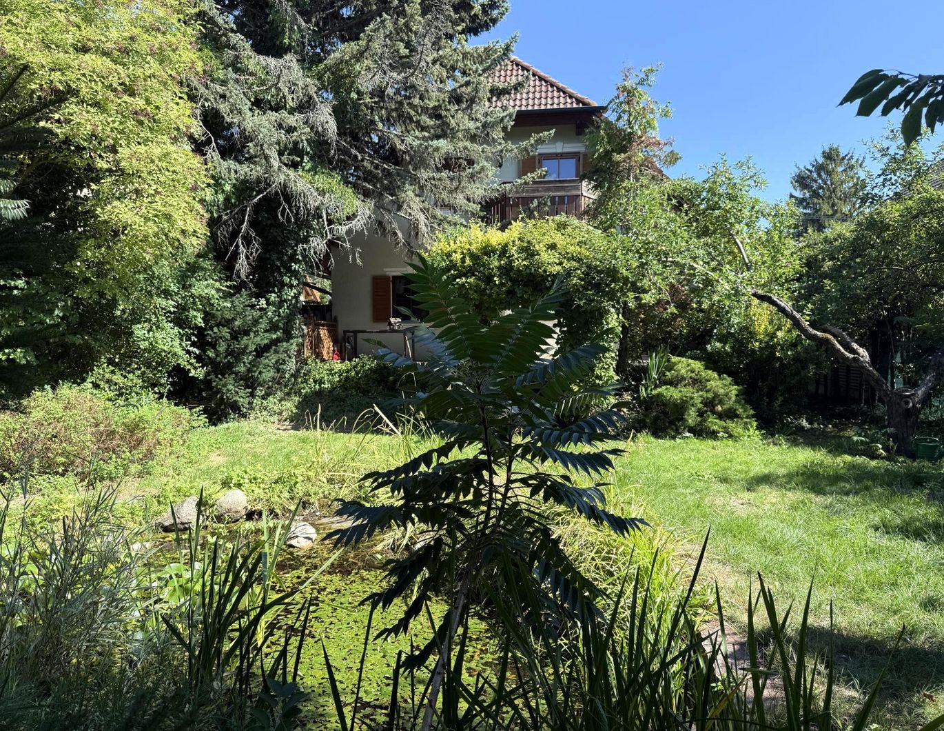 Ein kleines Stück Himmel auf Erden, Einfamilienhaus mit traumhaft schönem Garten // A little piece of heaven on Earth, detached house with beautif //