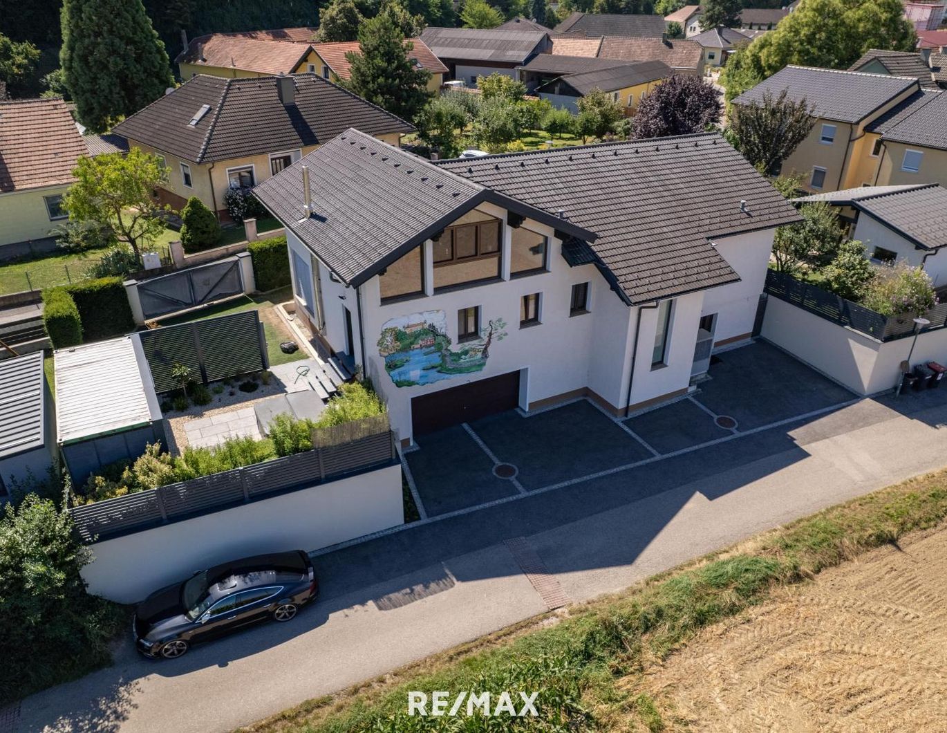 Exklusives Einfamilienhaus mit Ausblick und Wellnessbereich