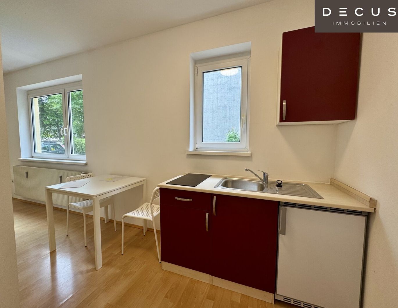 | ENTZÜCKENDE KLEINWOHNUNG IM ERDGESCHOSS | MÖBLIERT & HELL | 1 ZIMMER inkl. KÜCHE | GUTE VERKEHRSANBINDUNG