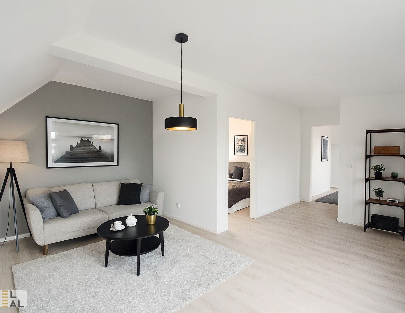 Lichtdurchflutete Dachgeschosswohnung mit großer Terrasse zum Verlieben