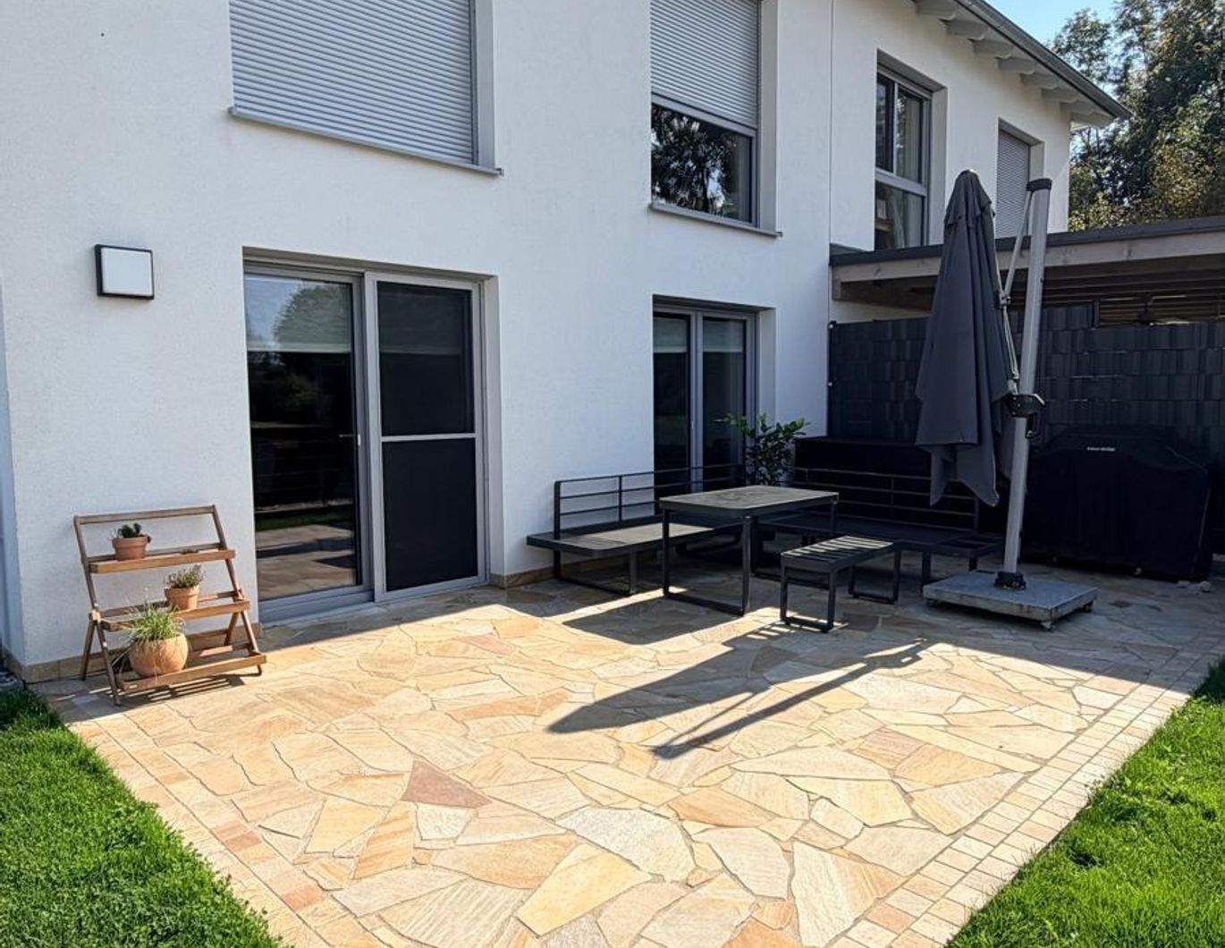 Stilvoll-Sonnig-Smart - Traumhafte Doppelhaushälfte!