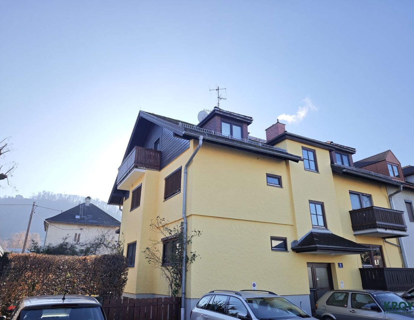 Garconniere mit Balkon und Parkplatz