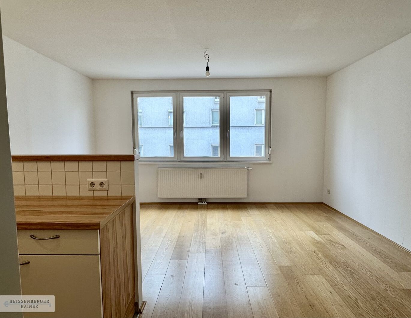 HELL /// HOCHWERTIG /// PERFEKT AUFGETEILT /// 2-Zimmerwohnung nahe Einsiedlerpark