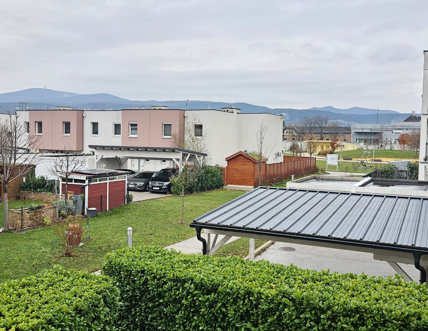 Helle 4-Zimmerwohnung mit Fernblick auf die Weinberge im Süden von Wien zu verkaufen