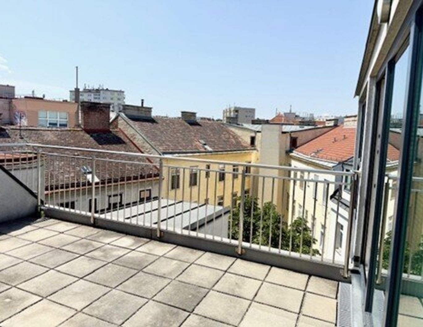 Charmante Terrassen/Dachgeschoßmaisonette mit Blick über Wien (Klimaanlage)