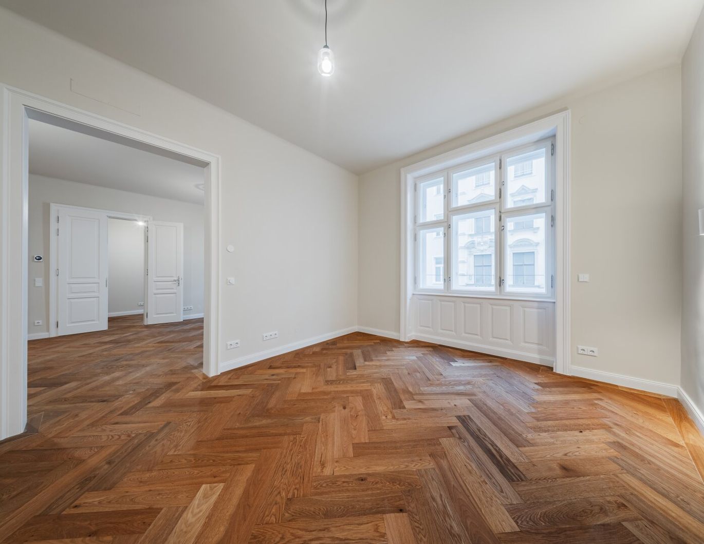 GENIALER ERSTBEZUG! OPTIMALER GRUNDRISS! 4,5 Zimmer und 2 Bäder! A/C möglich! Nächst Alser Straße und AKH!