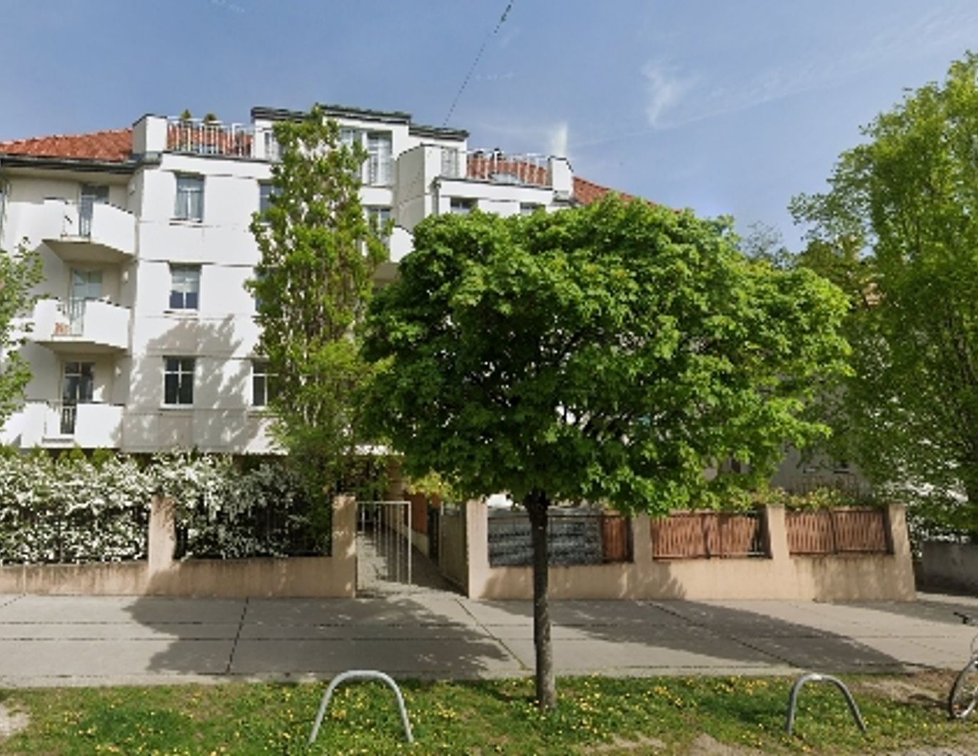 Traumhafte 2-Zimmer-Wohnung mit 2 Freiflächen in Döbling!