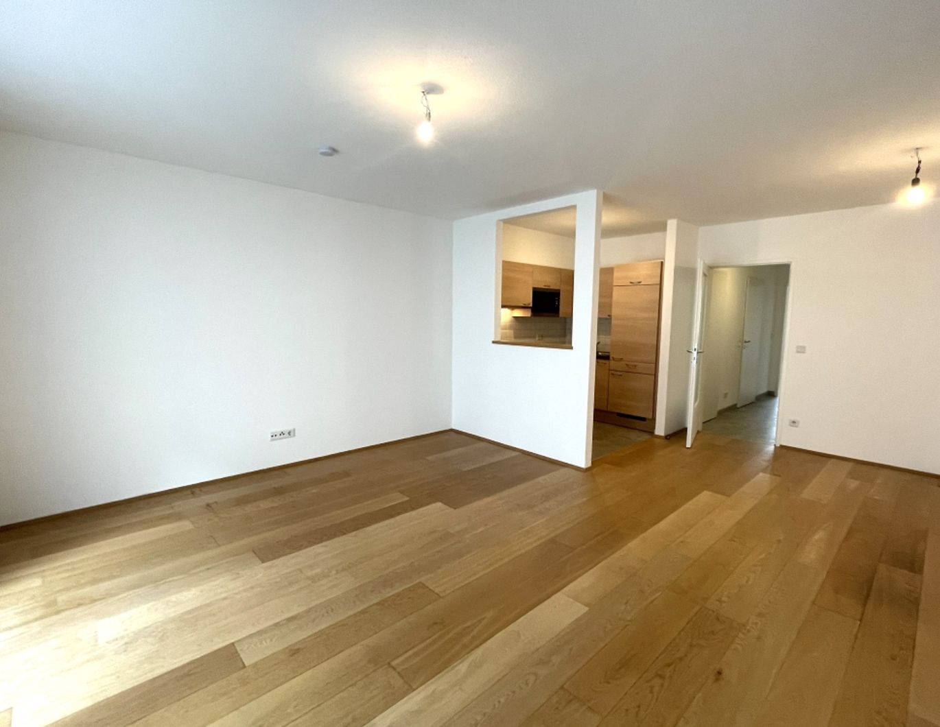 Perfekter Grundriss 2-Zimmer Wohnung mit Einbauküche und Freifläche - zu kaufen in 1160 Wien