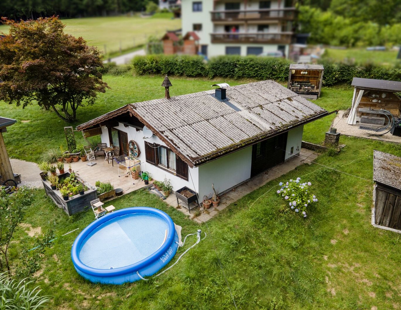 Wohnen am Waldrand - sonniges Grundstück mit gemütlichem Haus