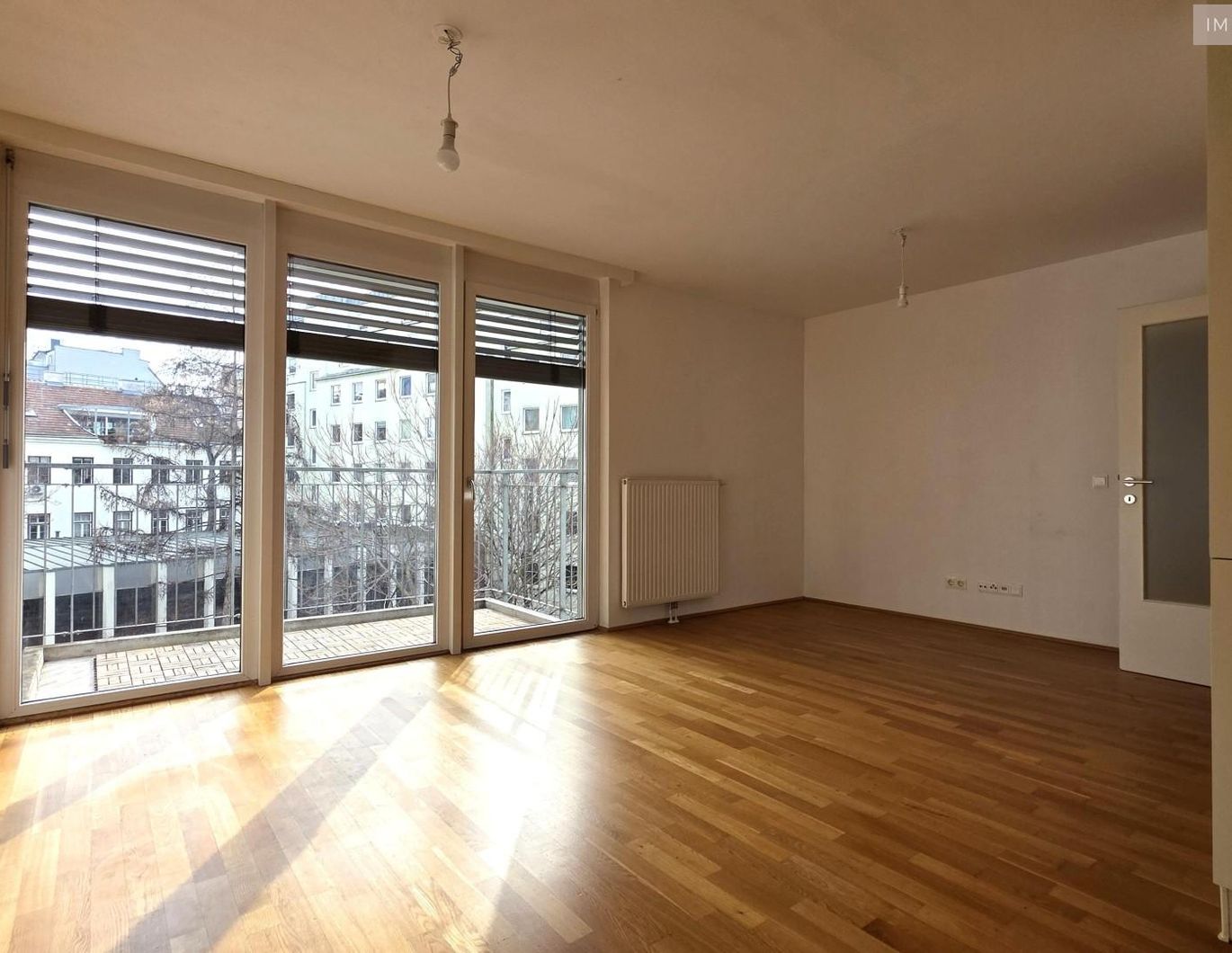 Moderne Neubauwohnung mit großem Balkon direkt bei der NEUBAUGASSE - 3.OG - AB MÄRZ!!