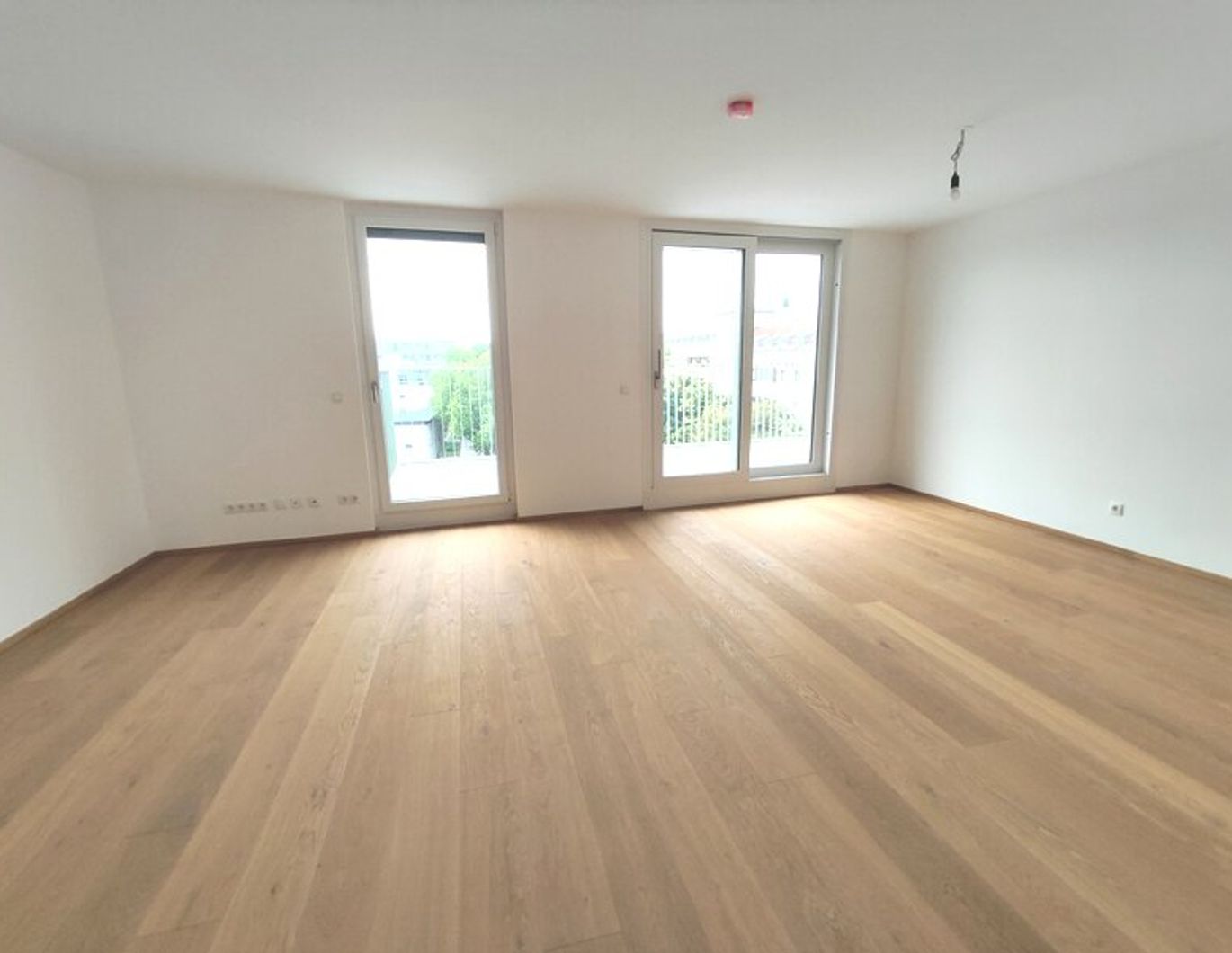 Modern wohnen in Meidling! DG-4-Zimmer-Erstbezug mit Terrasse - Top77