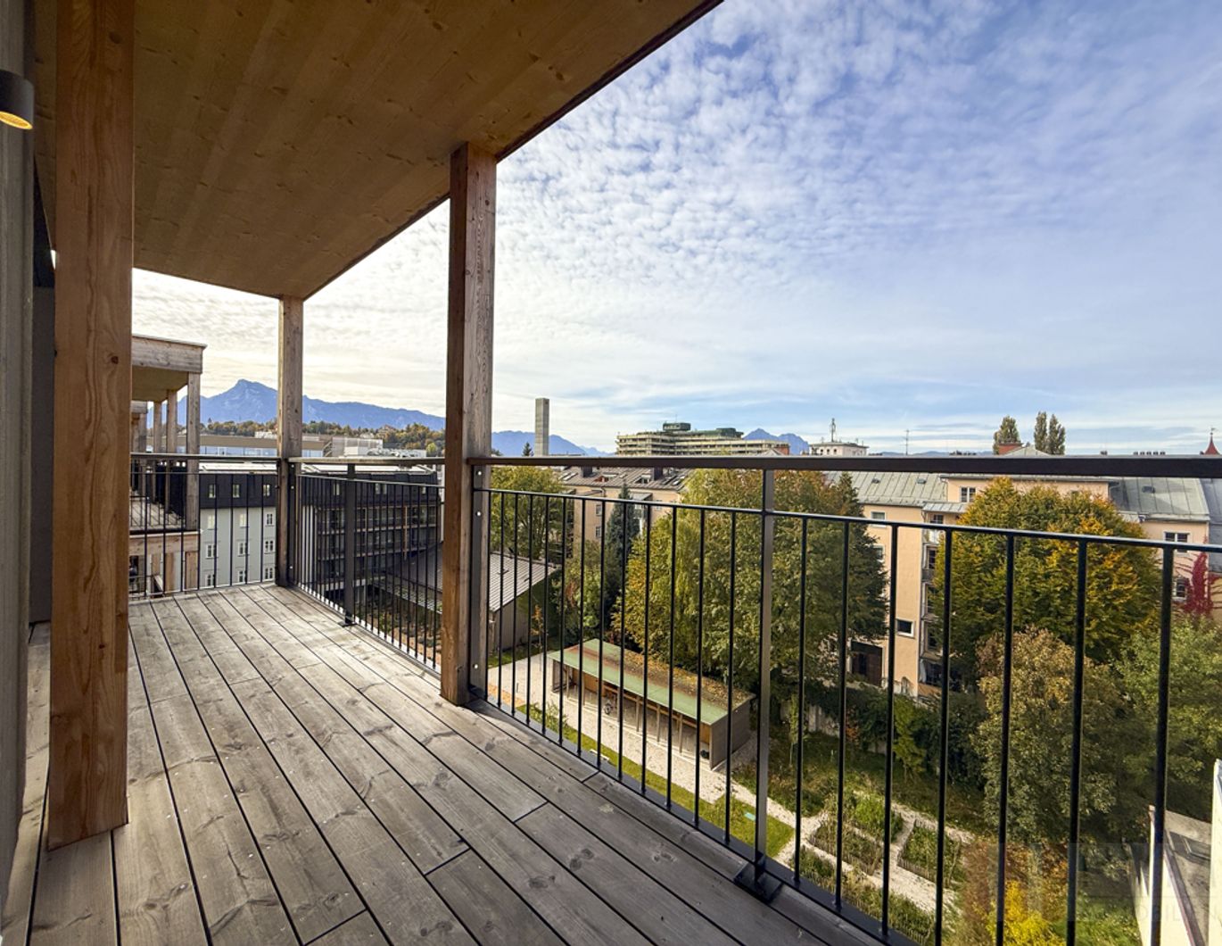 2 - ZIMMER MIT BALKON & GARTENBLICK ERSTBEZUG!