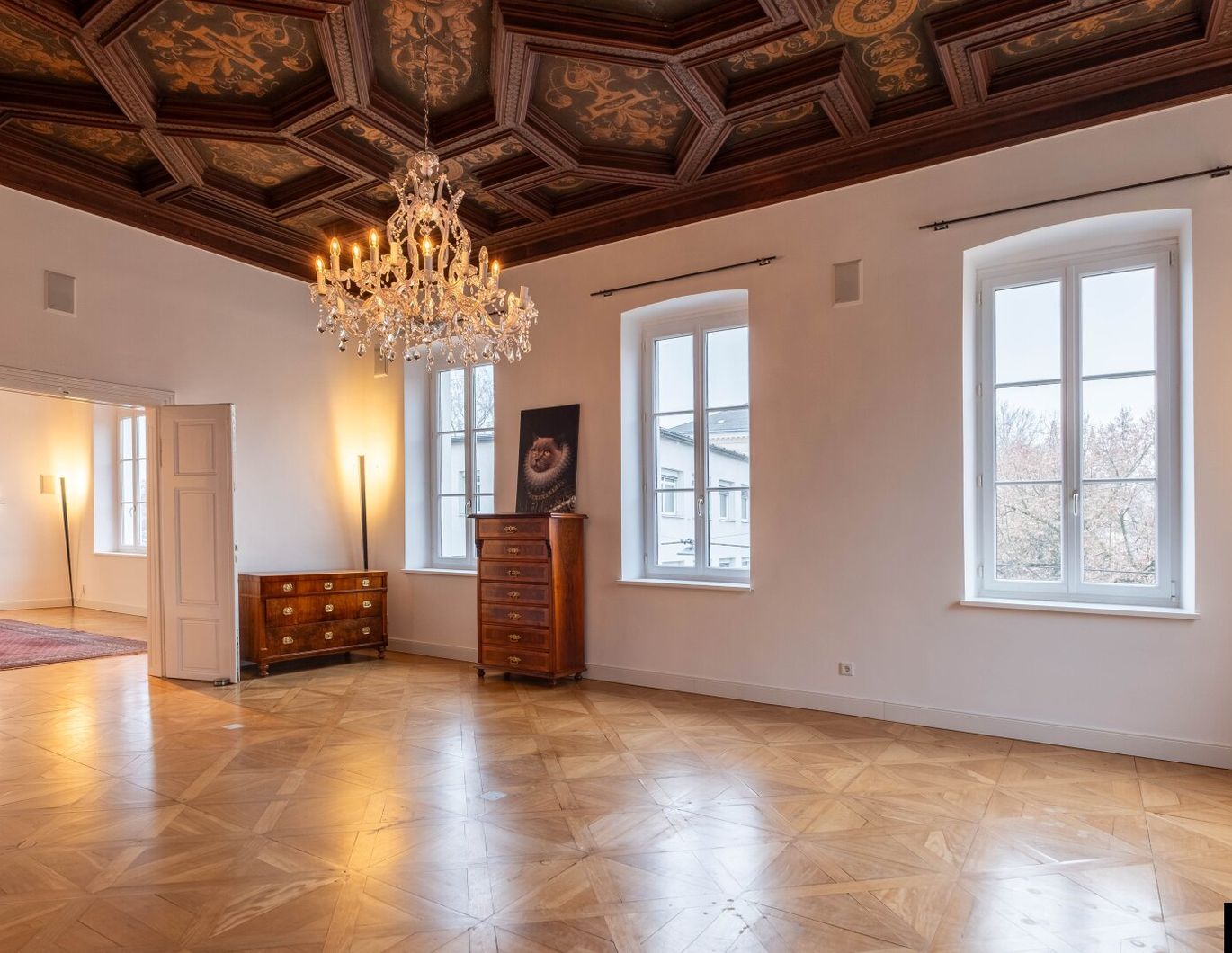 LINZ: Traumhafte Altbauwohnung mit riesen Raumhöhe