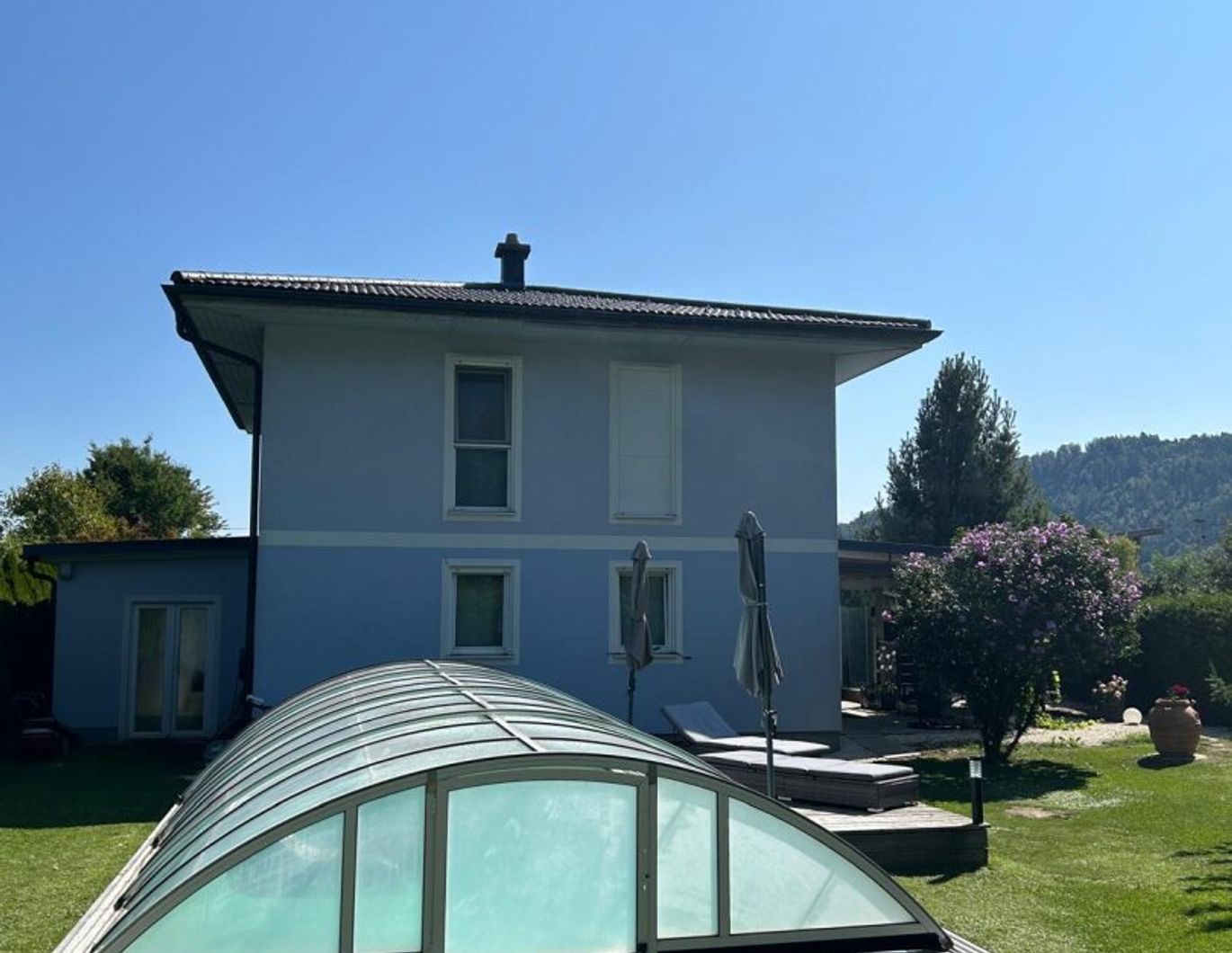 Neuwertiges Traumhaus im Zentrum von Liebenfels: 3 Zimmer, Garten mit fixem Pool & Terrasse Carport für 499.000 €!