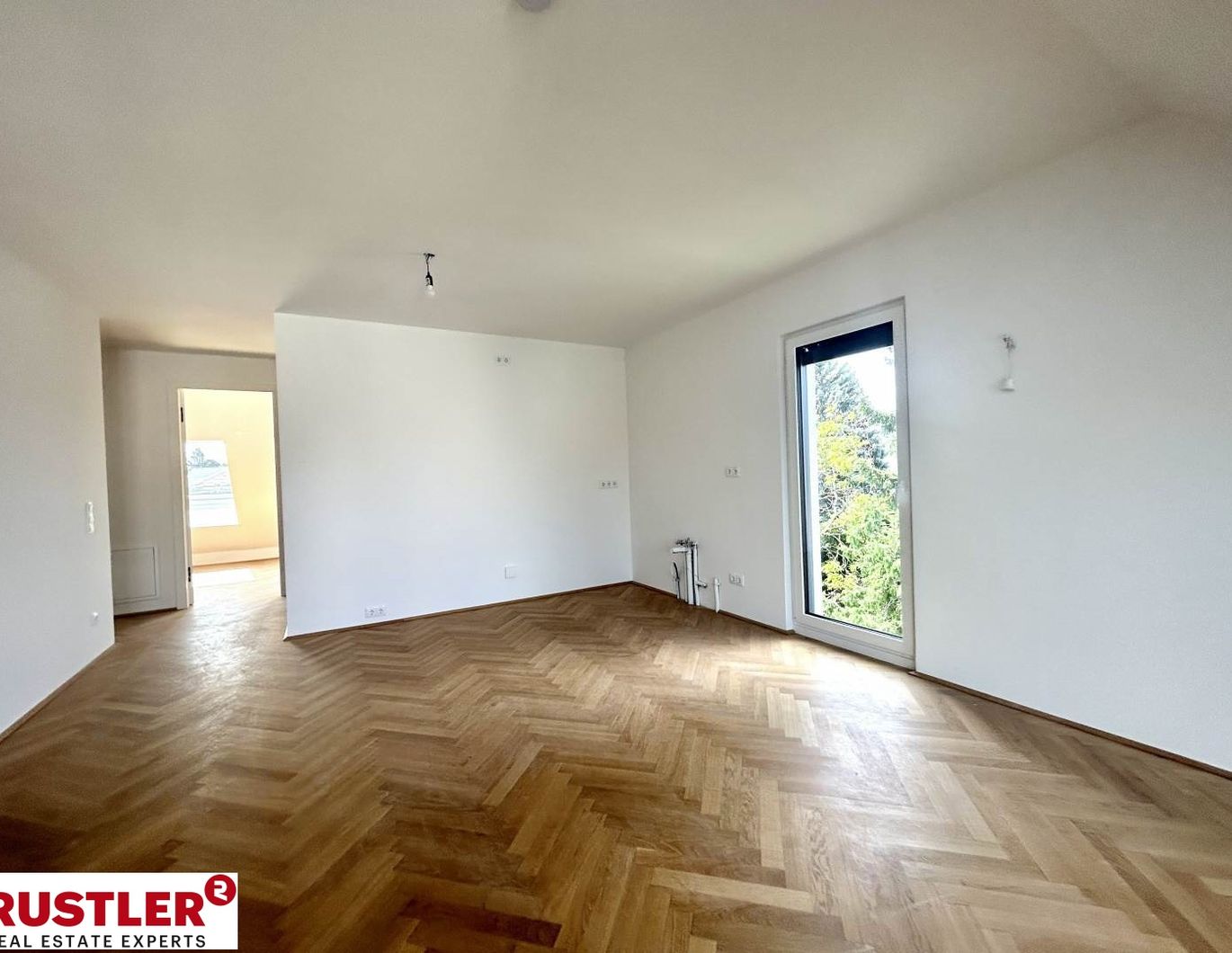 Exklusive Dachgeschosswohnung in Grünruhelage - zu verkaufen