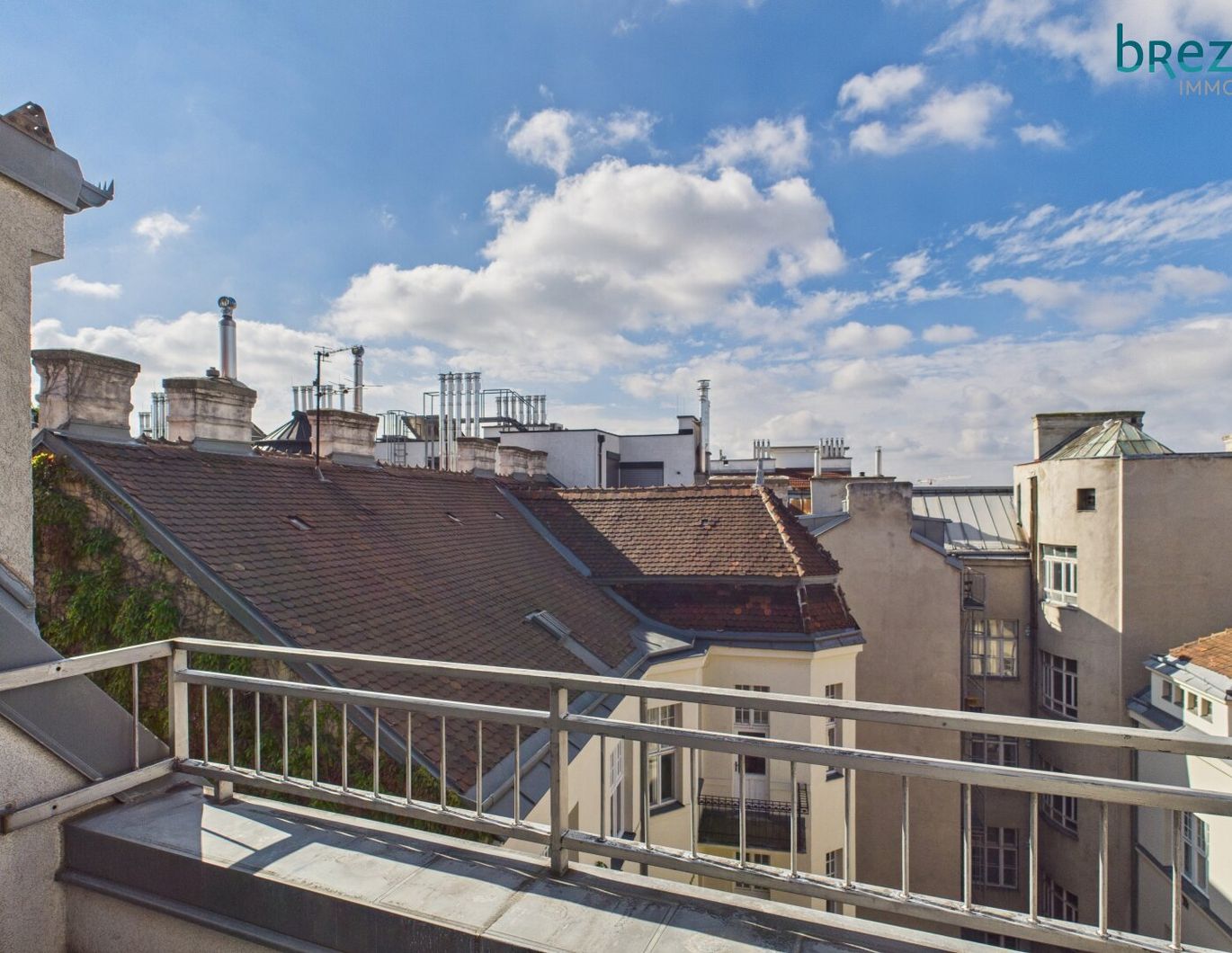 Herz was willst Du mehr! Maisonette Wohnung mit Terrasse - Naschmarkt ums Eck - unbefristet