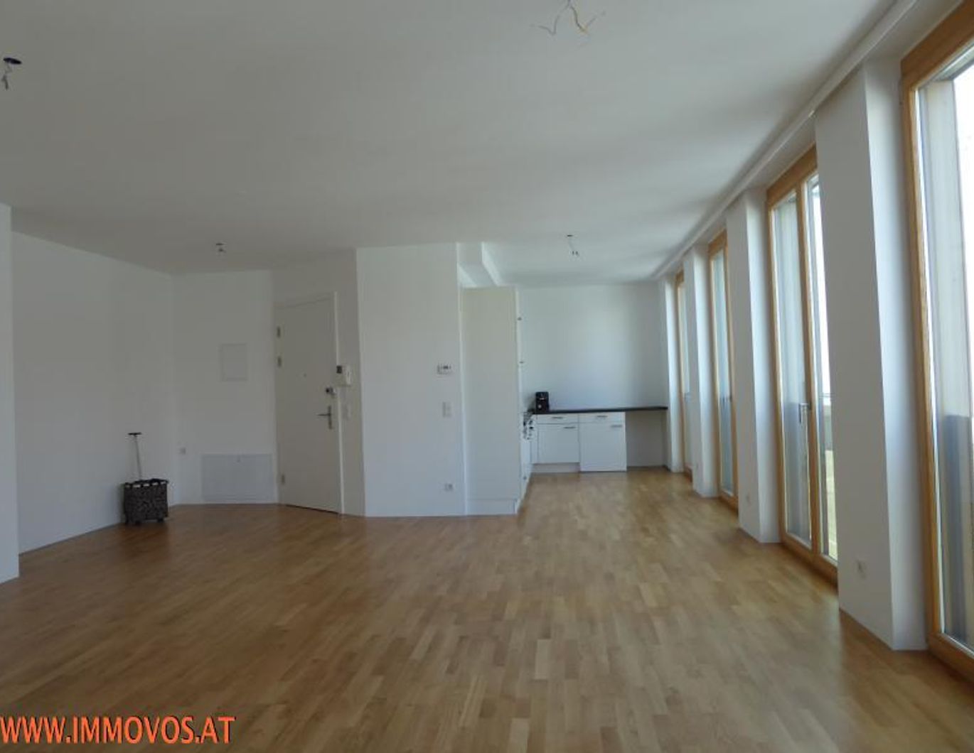 *LOFTIGE, HELLE 2-ZIMMER-NEUBAUWOHNUNG - ab 2026*