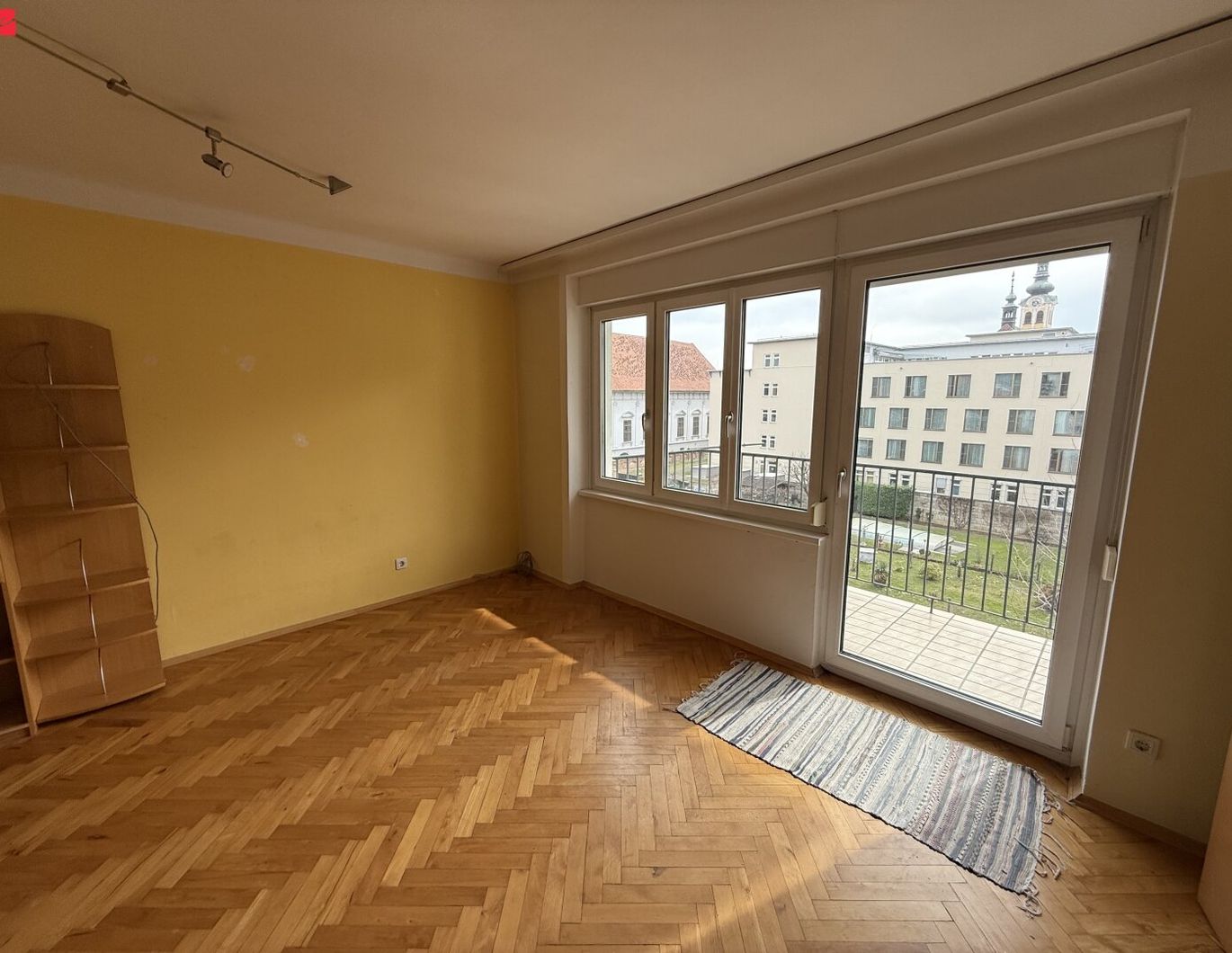 InnenstadtHIT mit Balkon und Schlossbergblick!