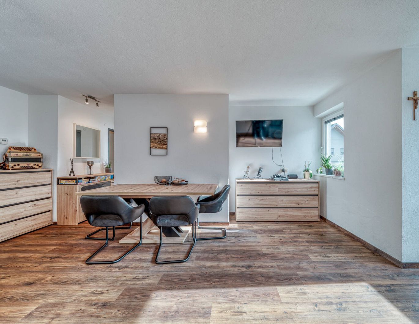 3-Zimmer-Wohnung mit großzügiger Terrasse und Parkgarage in zentraler Lage in Arzl im Pitztal