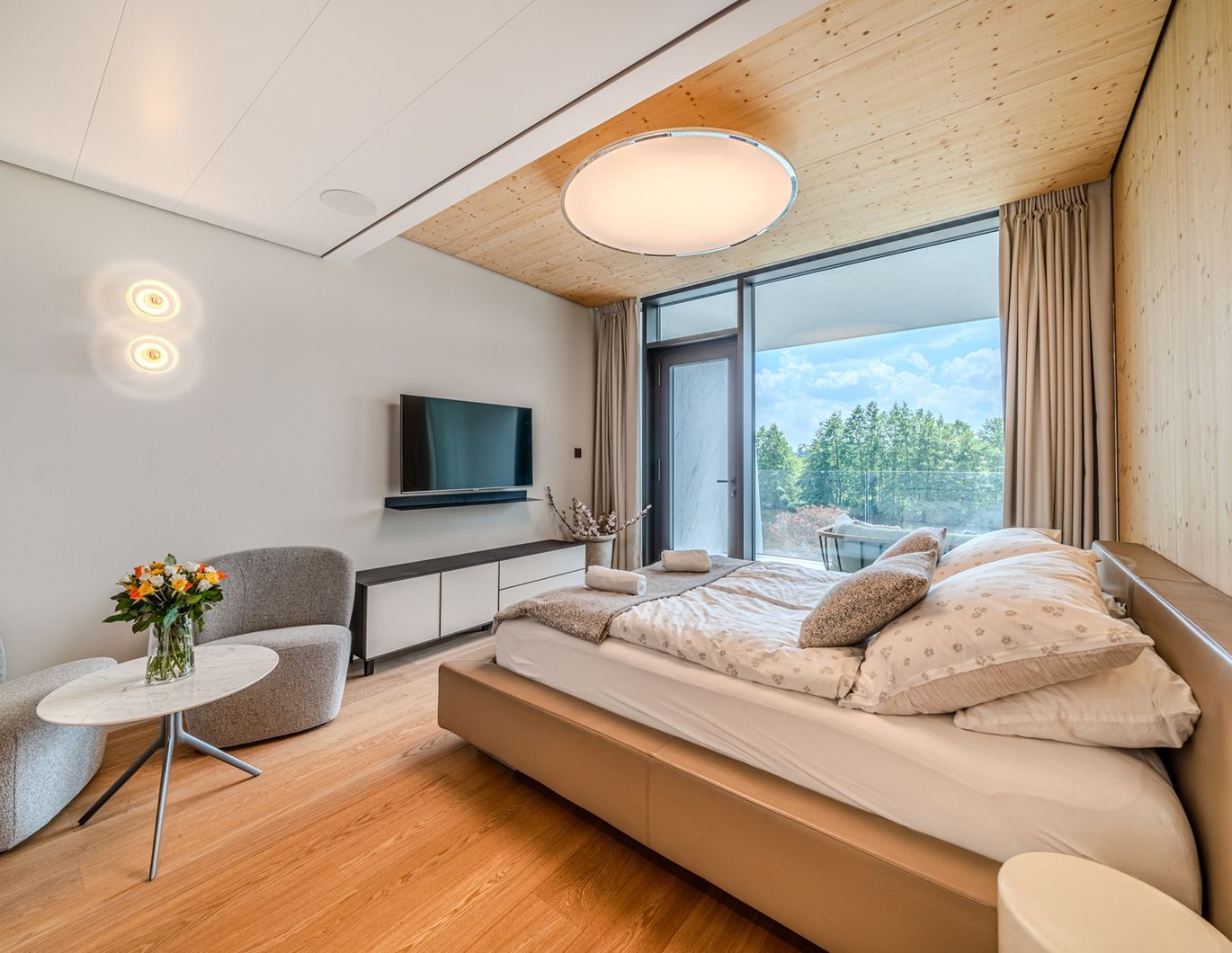 Luxus-1-Zimmer-Wohnung am Strand, im Projekt LuxApartments, Penati Golf Resort