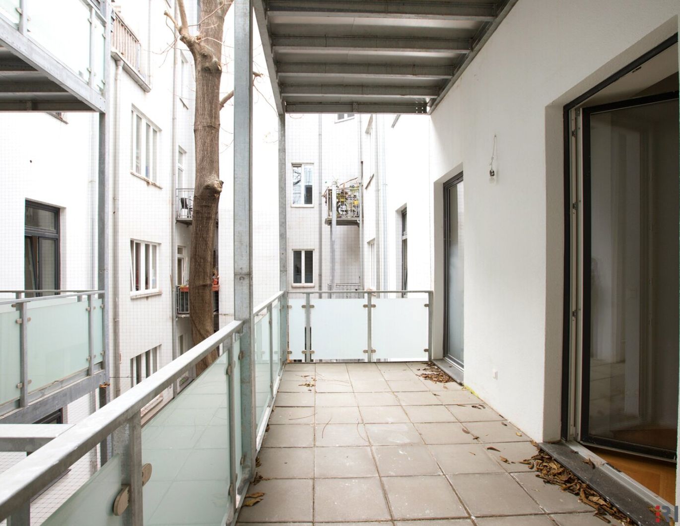 Sanierter STILALTBAU mit BALKON in RUHELAGE | Ca. 2 Min. zur U4 SCHÖNBRUNN | Ca. 15 Min. in den 1. Bezirk