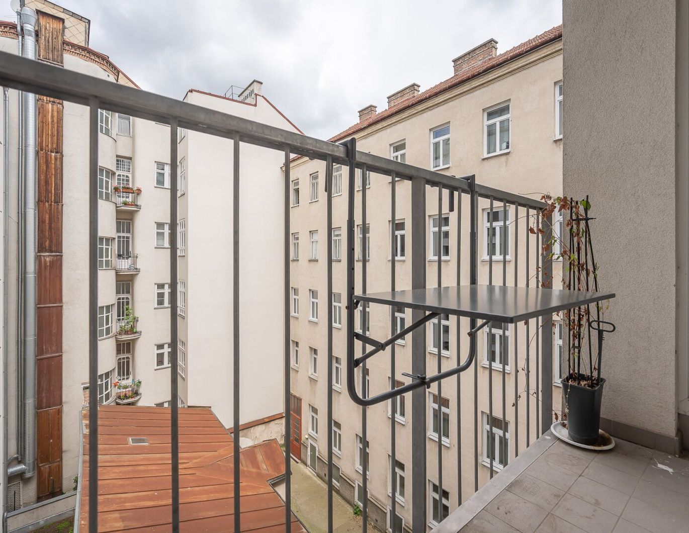 Ab sofort verfügbar - gut geschnittene 3 Zimmer-Neubauwohnung mit kleiner Loggia in der Zieglergasse - 1.OG !