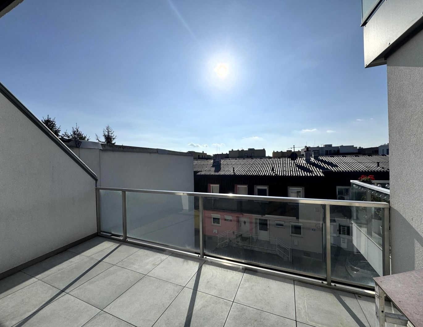 3 Zimmer, 2 Bäder, Terrasse & Bulthaup-Küche inkl. Auto-Abstellplatz // 3 Rooms, 2 Baths, terrace & Bulthaup-kitchen incl. Car-Parking //