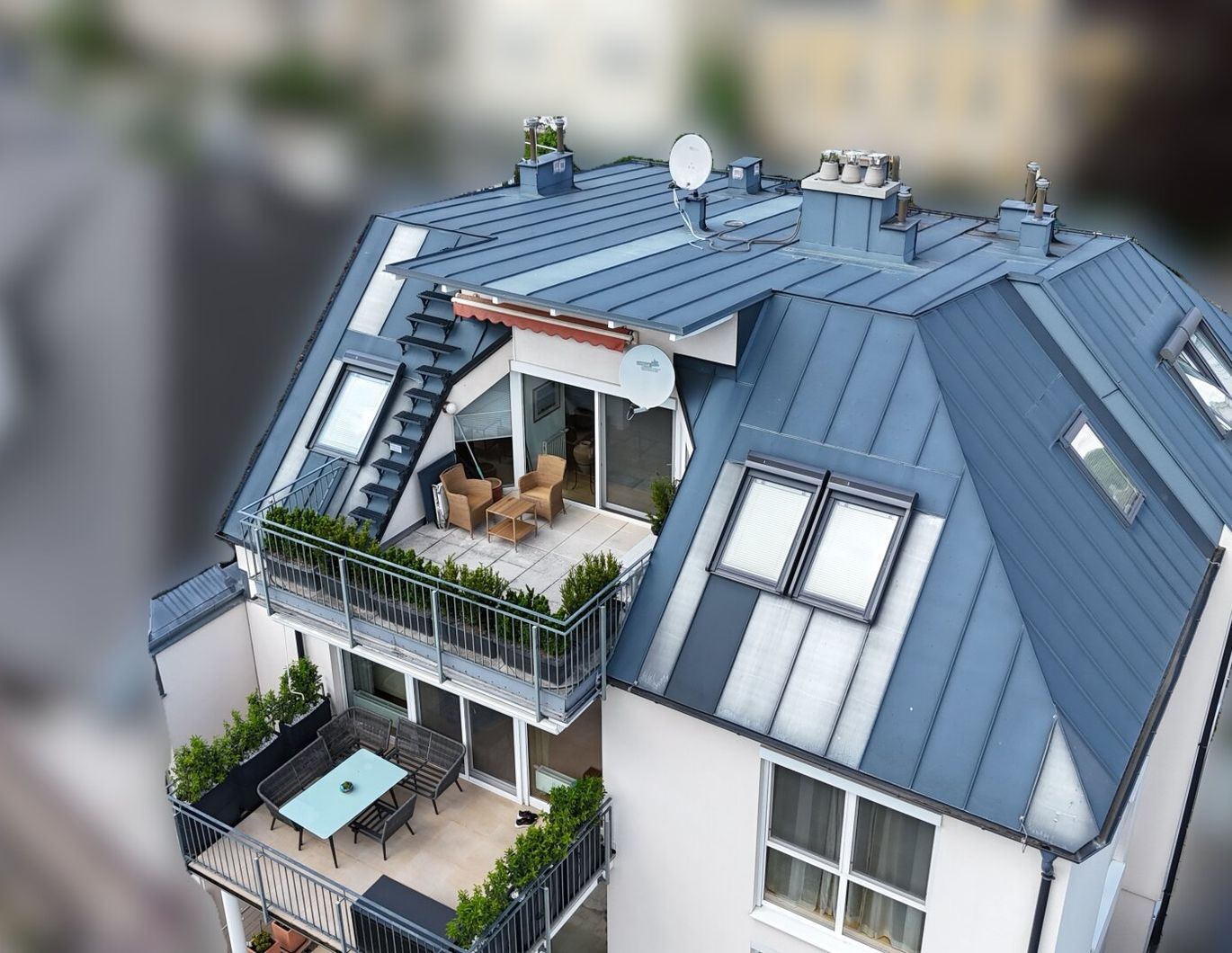 Stylische Dachgeschosswohnung mit Weitblick