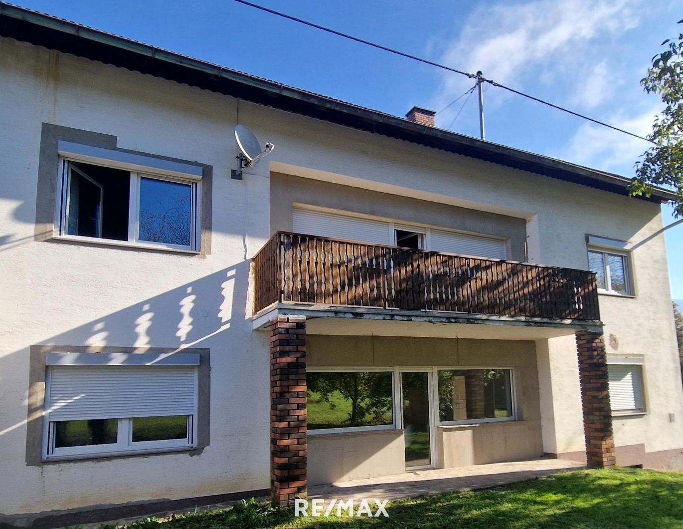 Großes Haus mit 2 Wohneinheiten und schönem Garten in ruhiger Lage in Neuhaus