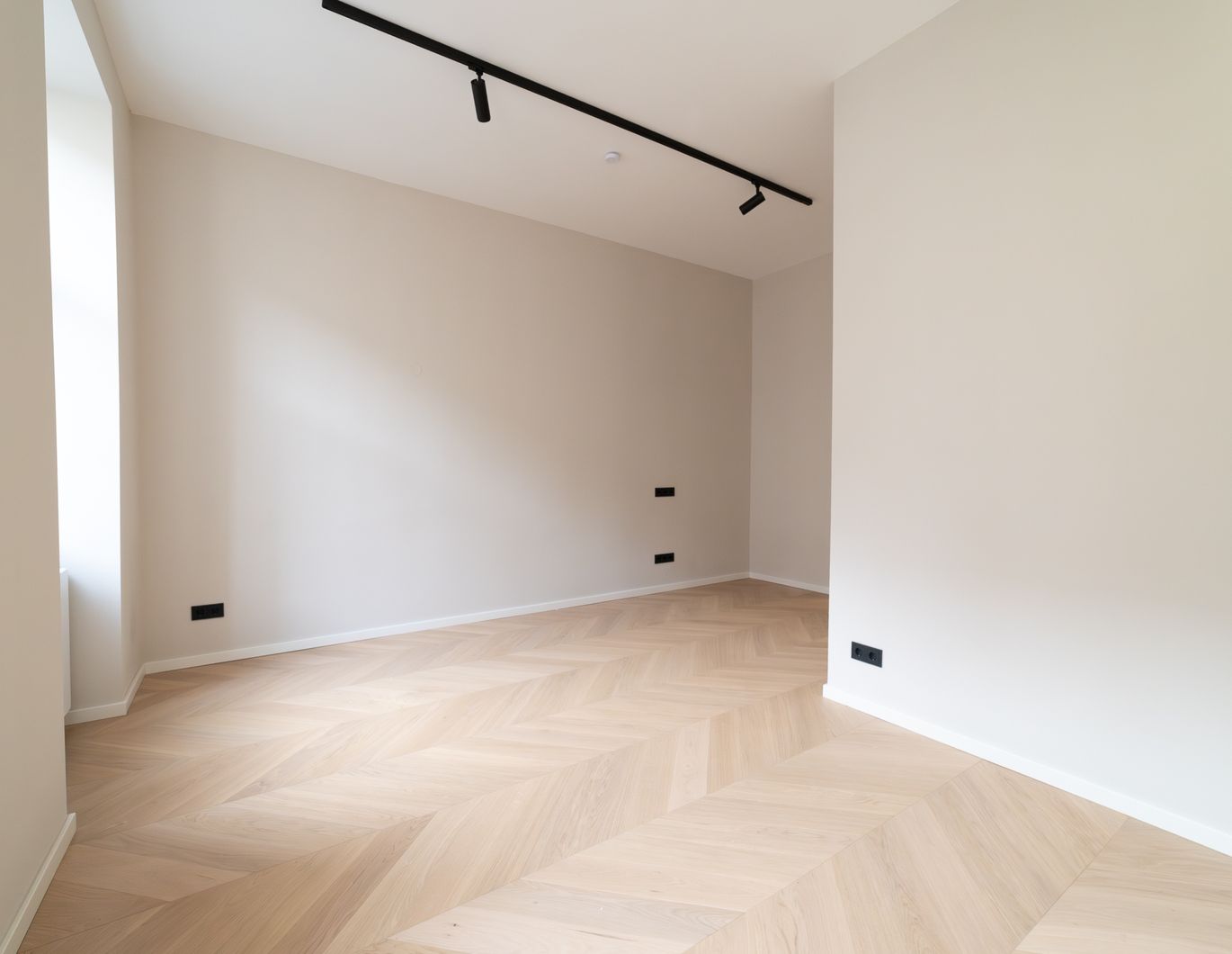 Generalsanierte Garconniere im Altbauflair