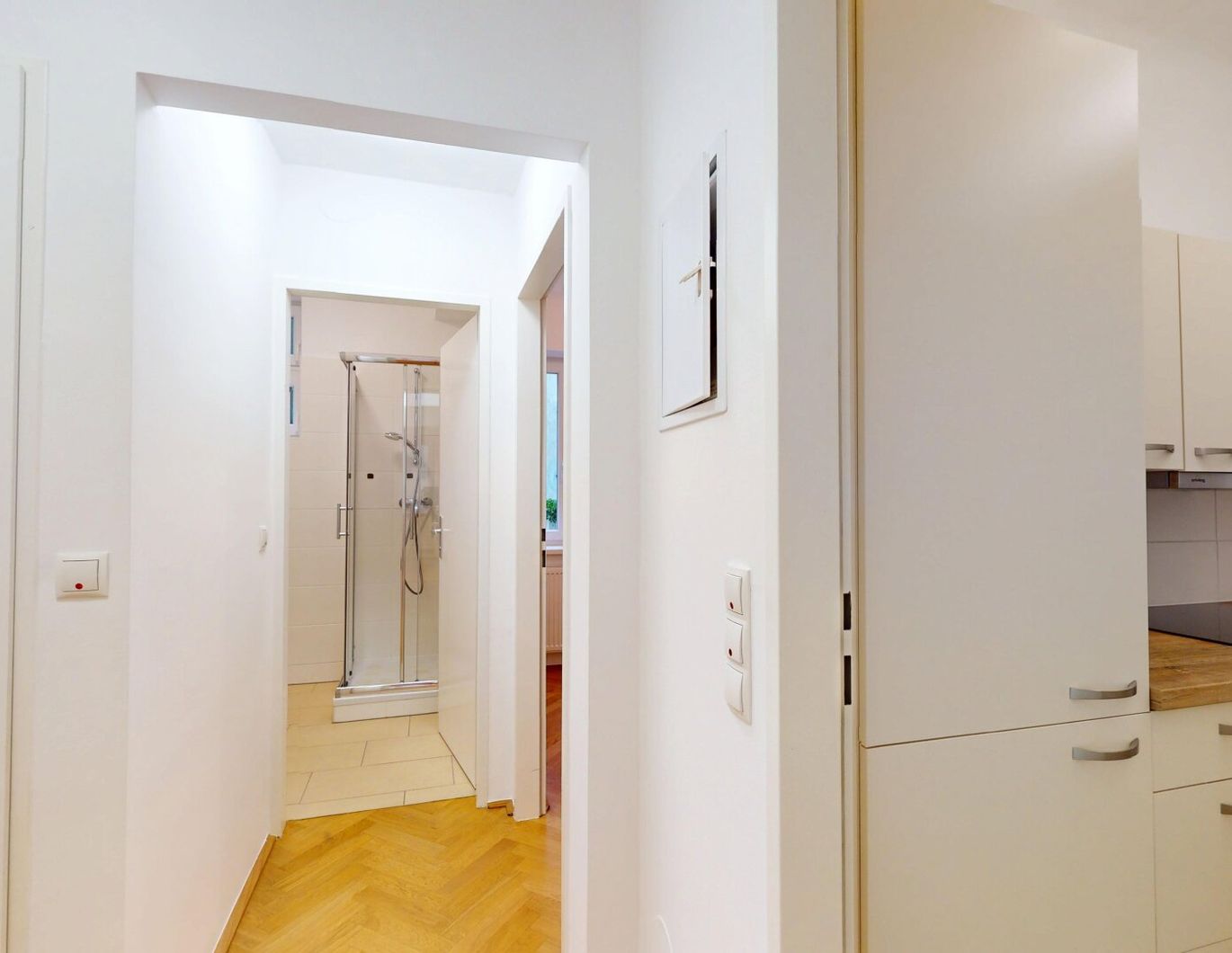 Gerlgasse: Hübsche Kleinwohnung, die um eine Loggia und einen Gartenfläche erweitert wird