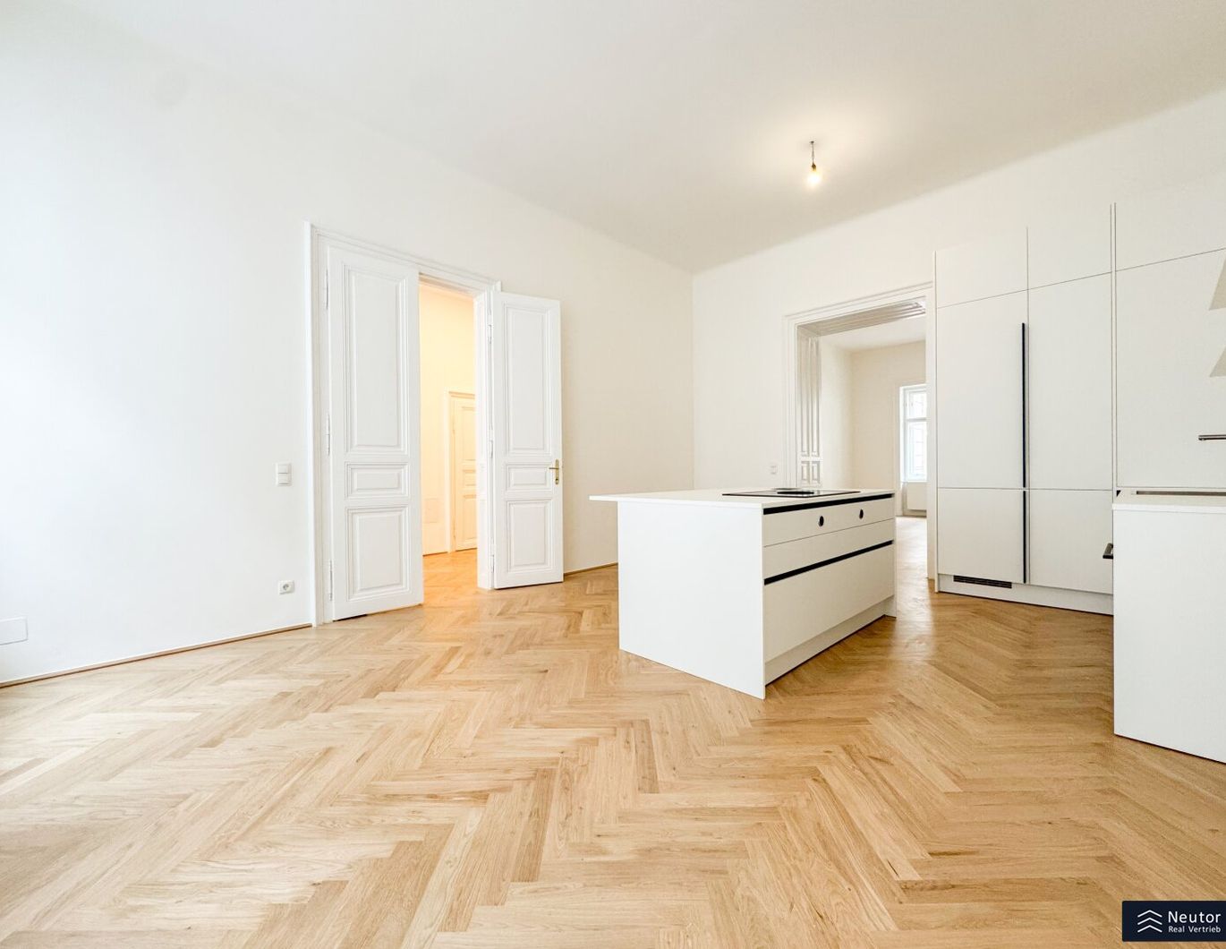 ERSTBEZUG NACH SANIERUNG - REPRÄSENTATIVER STILALTBAU DIREKT AM GRABEN - EXKLUSIV RESIDIEREN IM HERZEN WIENS