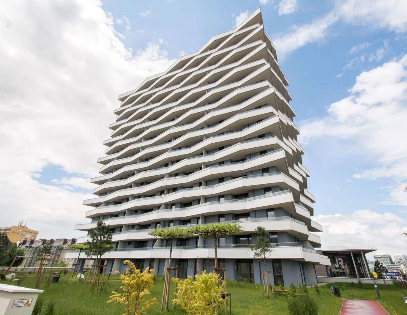 LENAUTERRASSEN | 3-Zimmer Wohntraum mit riesen Balkon in Neubau!