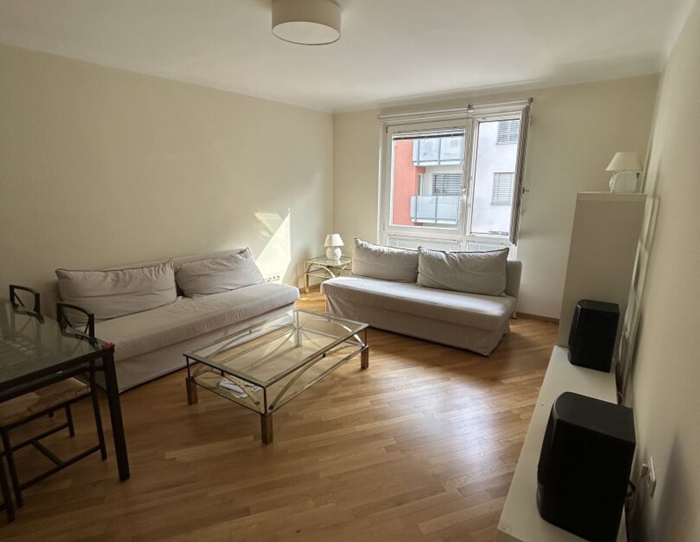 Miete: Sonnige und ganz ruhige 60m2 Wohnung nahe MariahilferStrasse - komplett möbliert