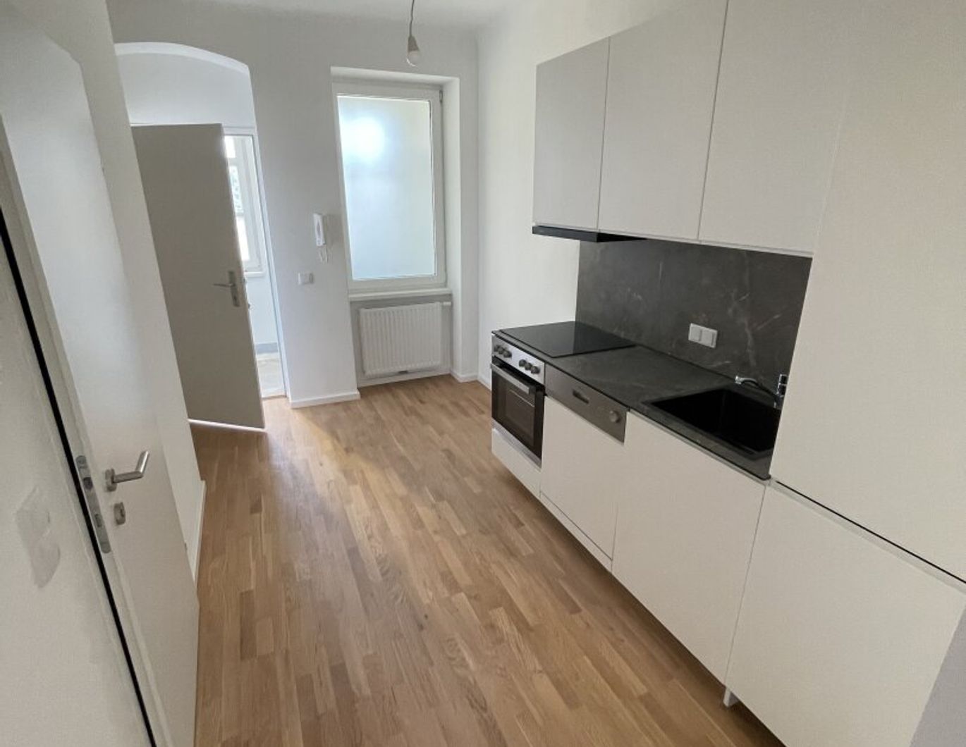 Sanierte Wohnung, 5 Minuten zum Bahnhof Bad Vöslau - ideal für Singles