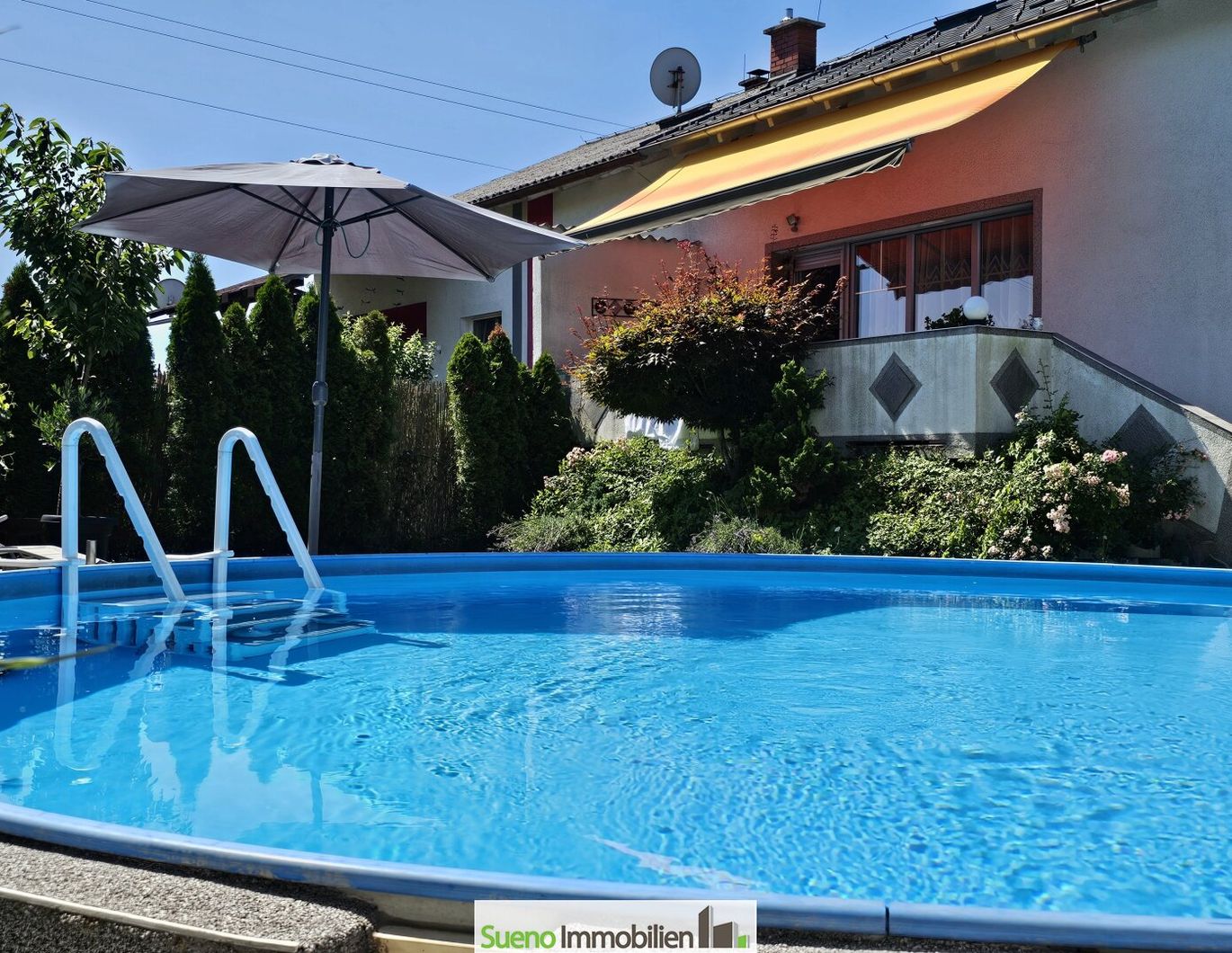 Feines (Doppel) Haus Pool, Keller, EG, DG und Garage