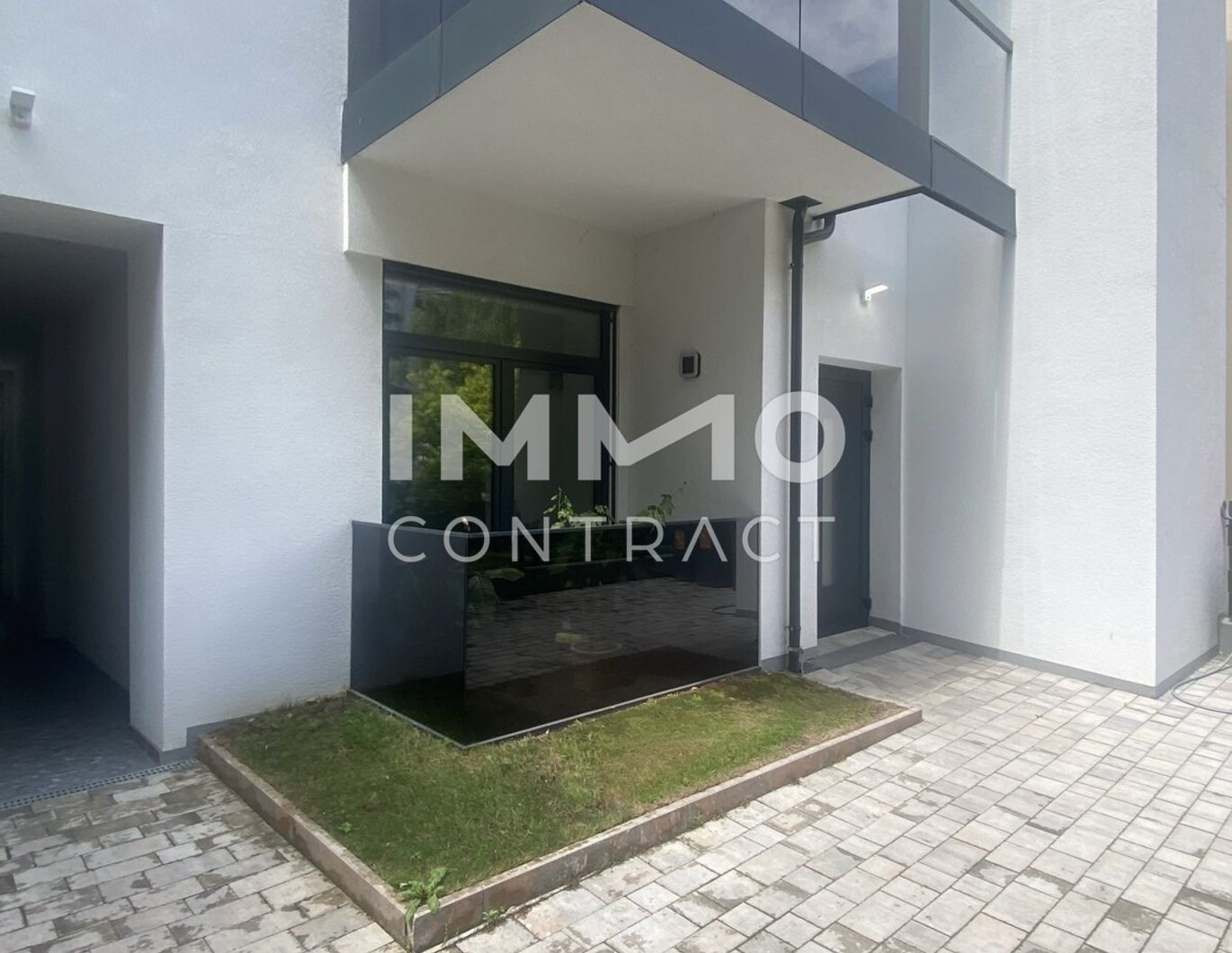 2 Zimmer Wohnung mit Terrasse und Blick in den grünen Innenhof