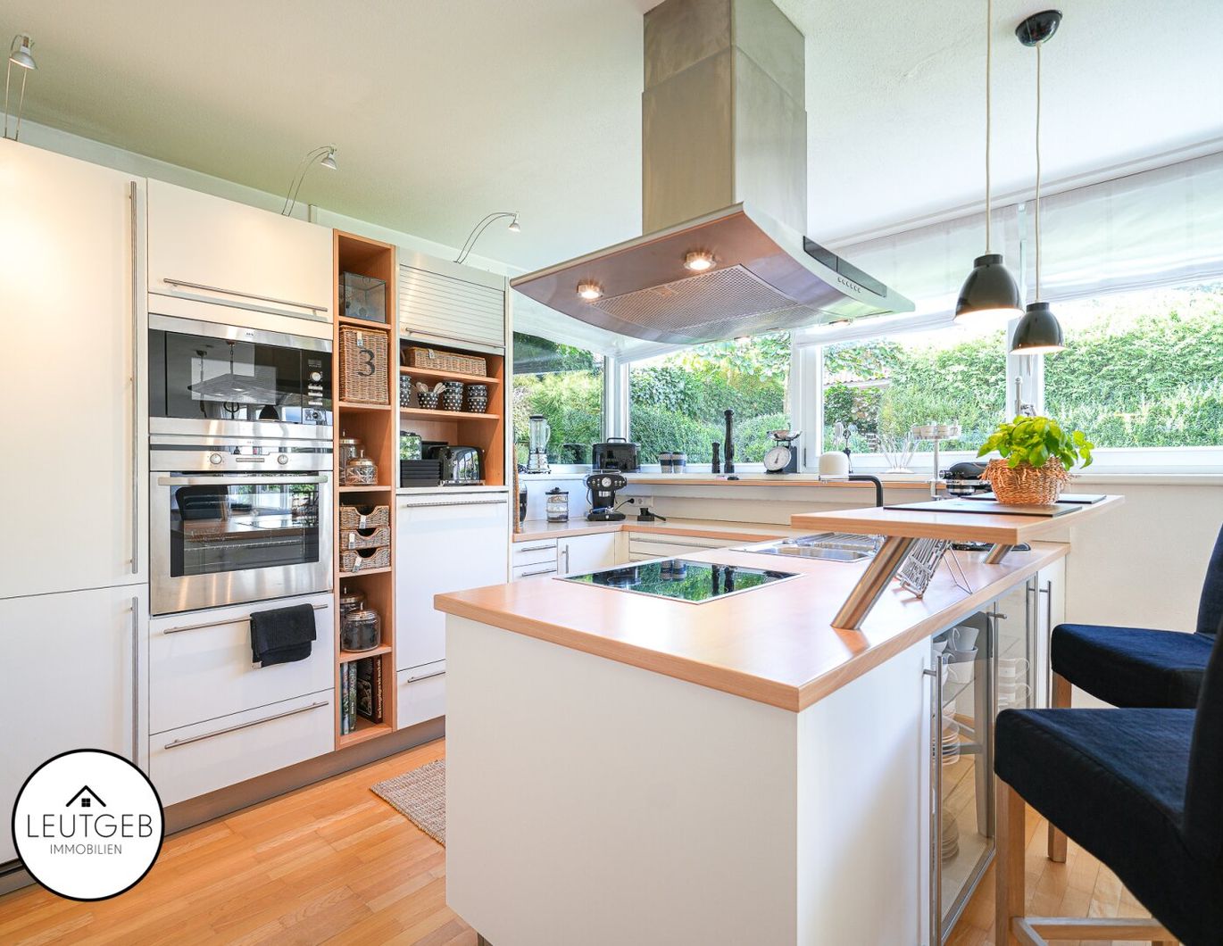 ANKOMMEN & WOHLFÜHLEN: Ihr sonniges Garten-Refugium mit Platzwunder-Keller in Sistrans