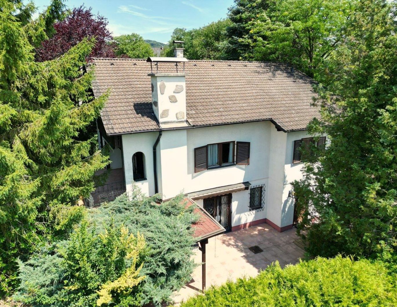 ROMANTISCHES EINFAMILIENHAUS IN BESTER LAGE